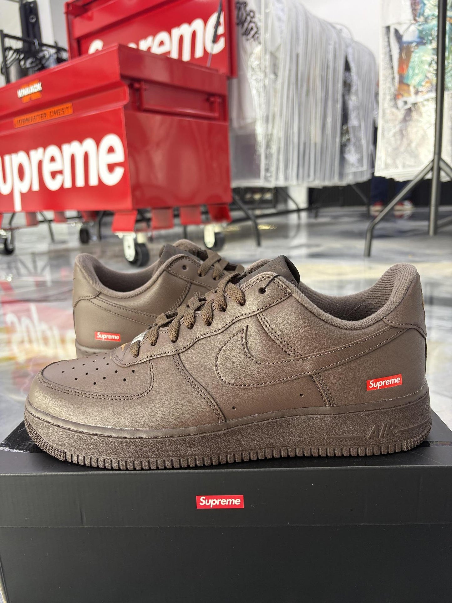 Nike Air Force One Low Supreme "Brown" Used Size 11