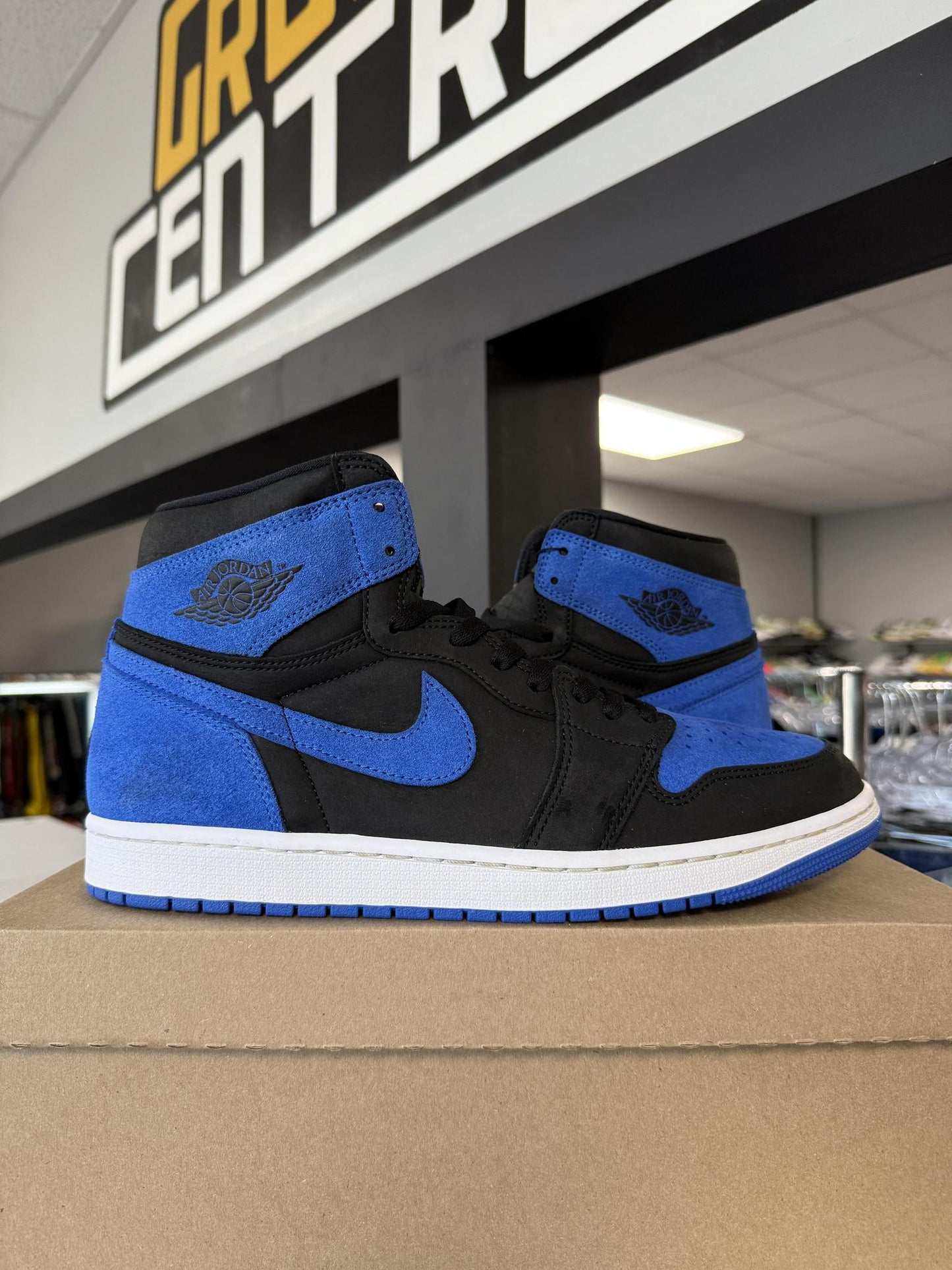 Jordan 1 "Royal Reimagined" Used Size 11.5