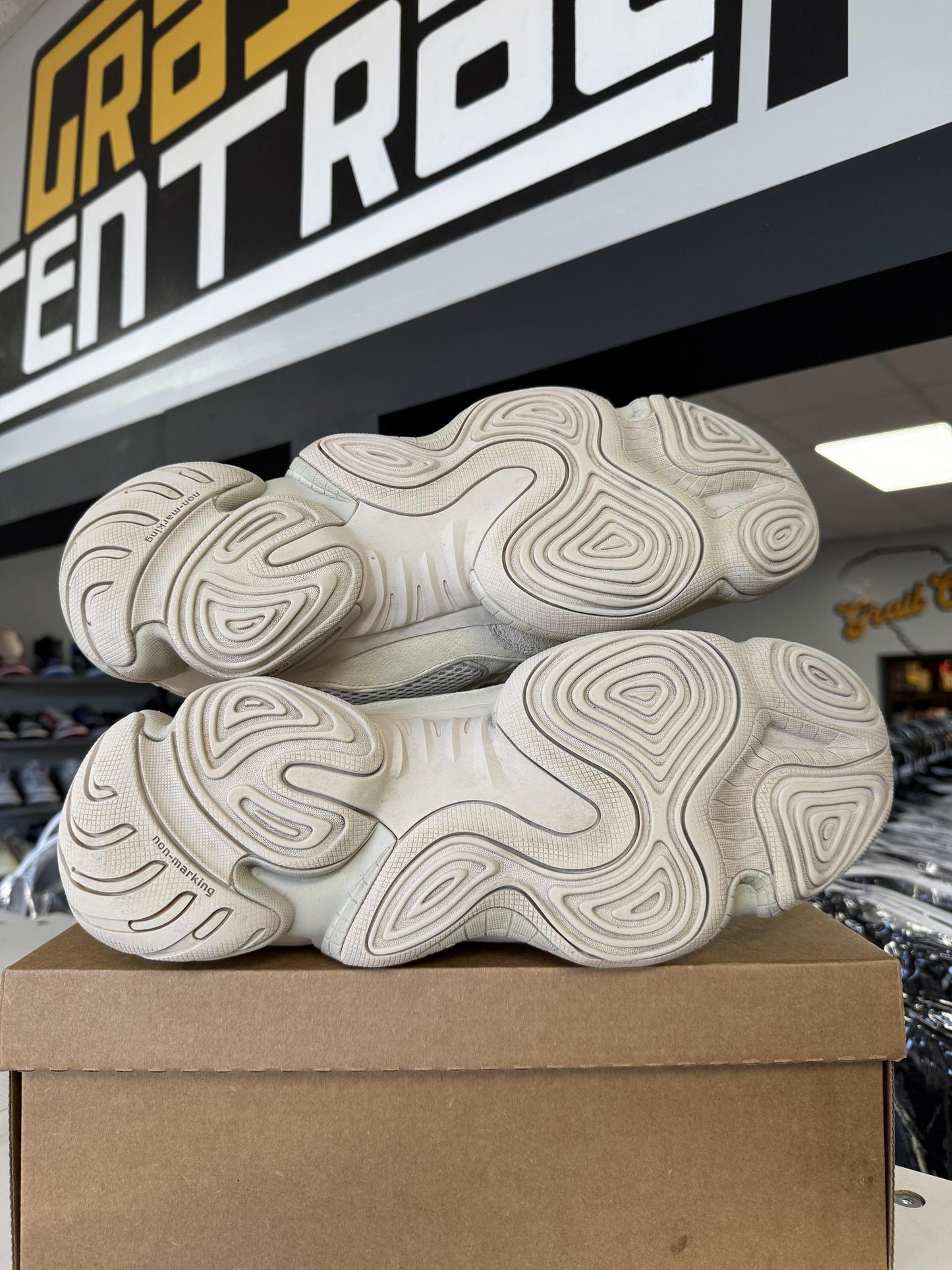 Yeezy 500 Blush Used Size 15