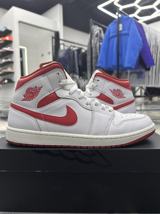 Jordan 1 Mid SE "Dune Red" Used Size 12