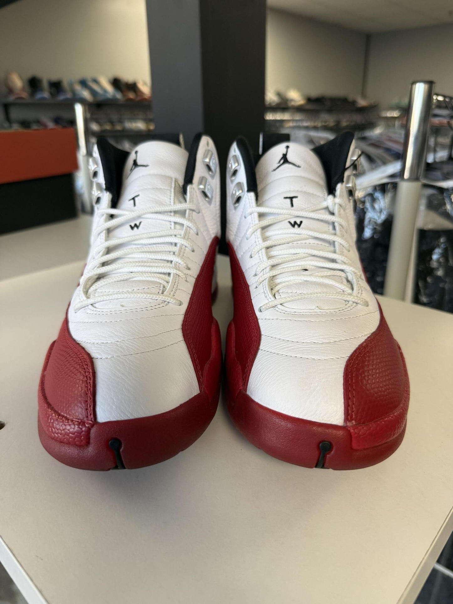 Jordan 12 "Cherry" used Size 9.5