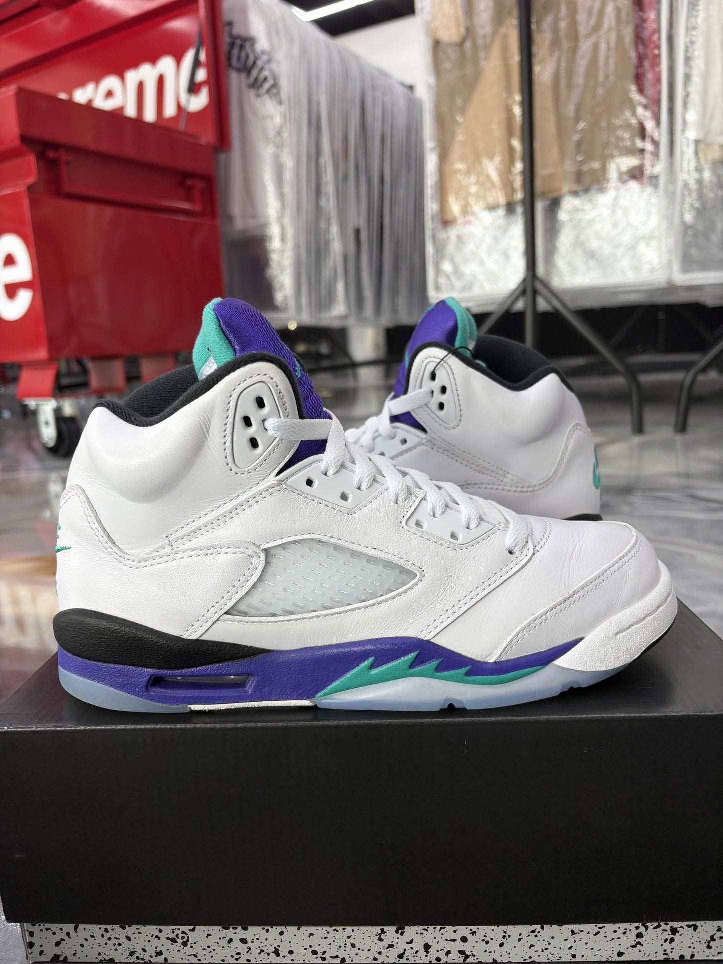 Jordan 5 "Grape" Used Size 7Y/8.5W