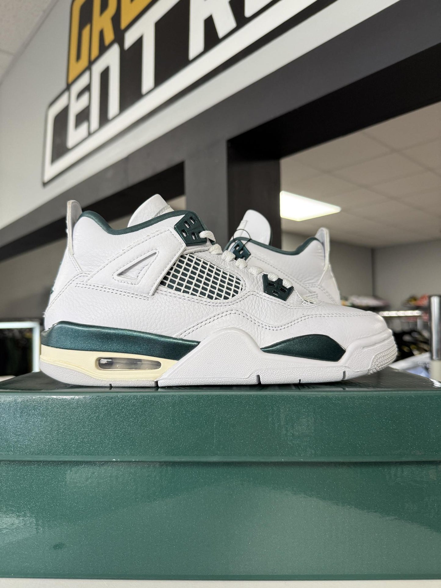 Jordan 4 "Oxidized Green" Used Size 6.5Y/8W