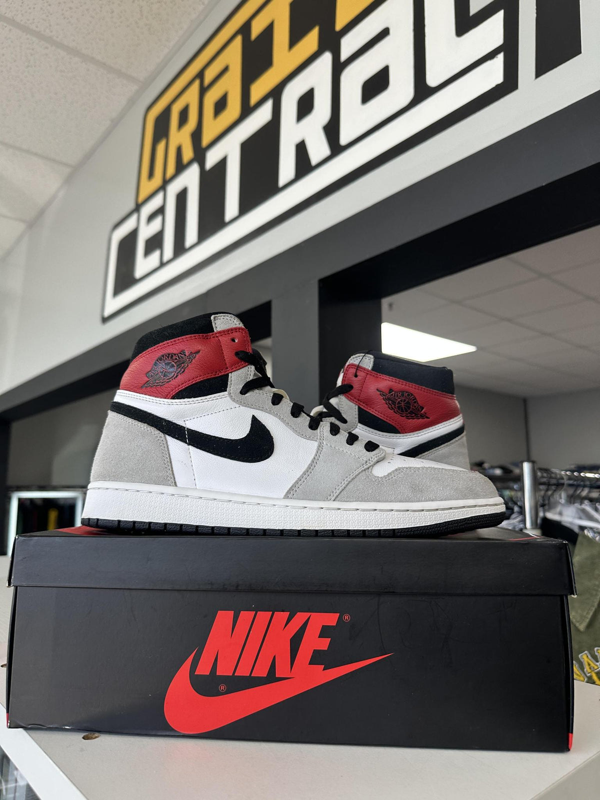 Jordan 1 "Smoke Grey" Used Size 12