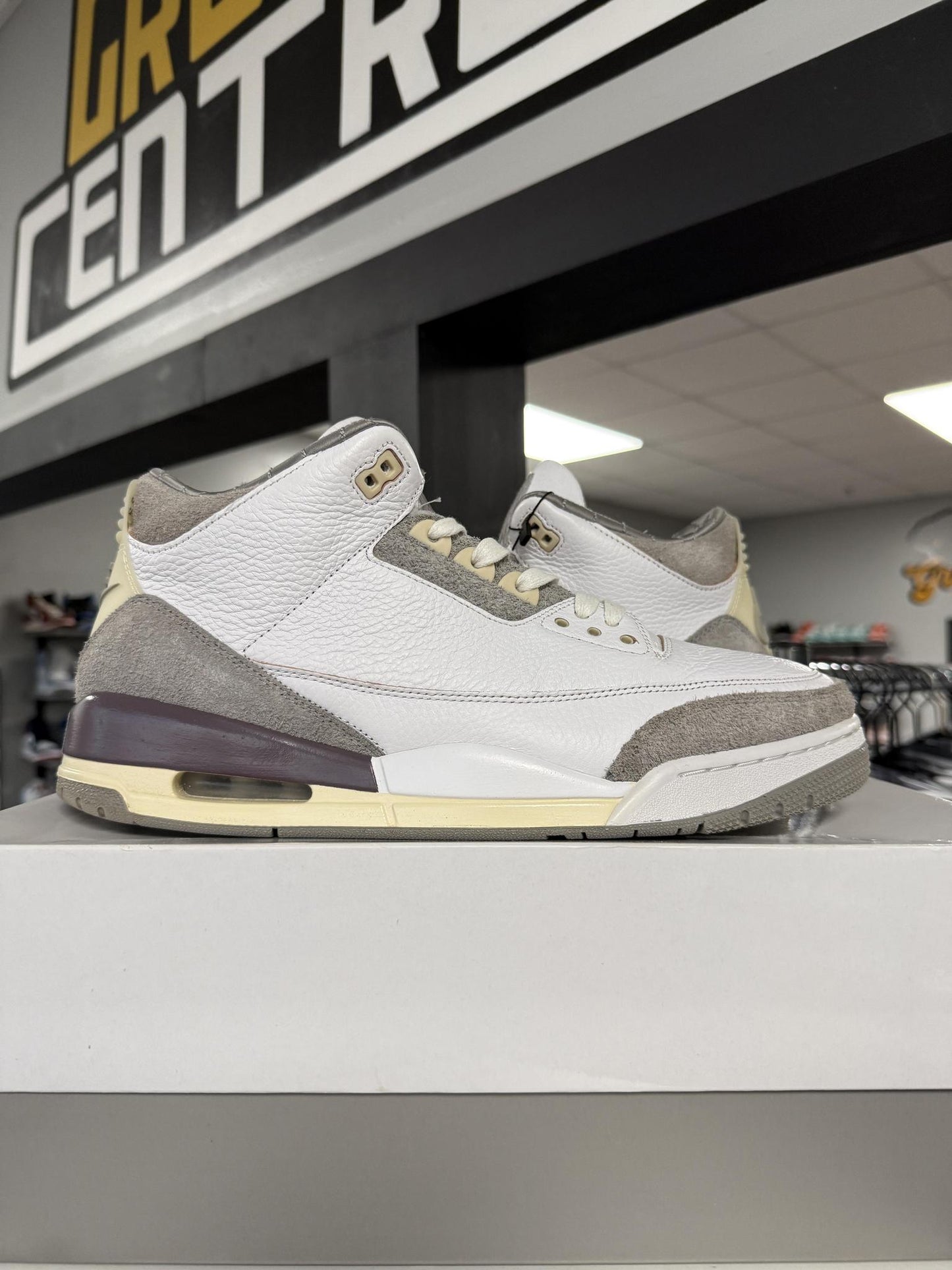 Jordan 3 A Ma Maniere "White" Used Size 13