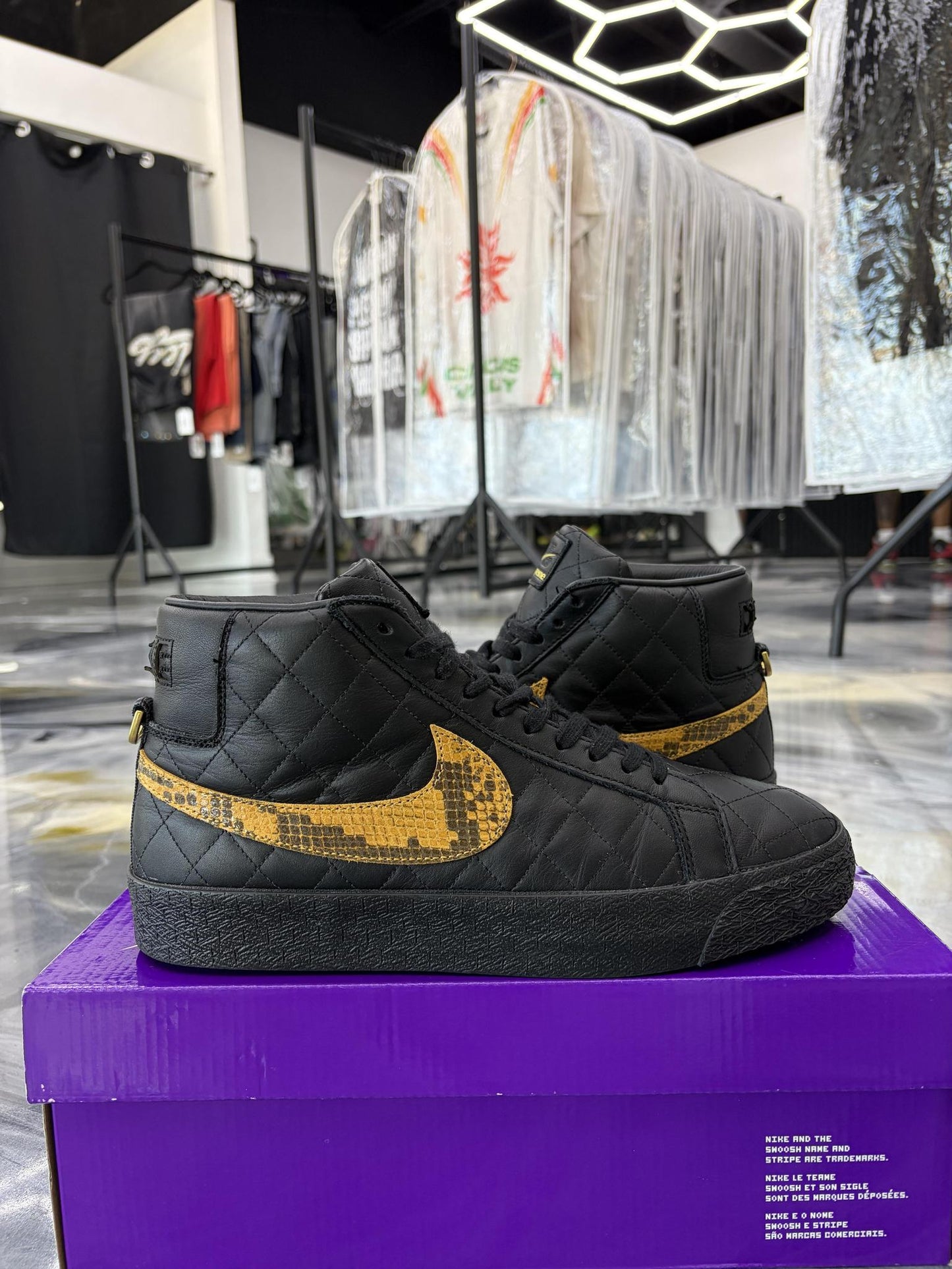 Nike SB Blazer Supreme Used Size 9.5