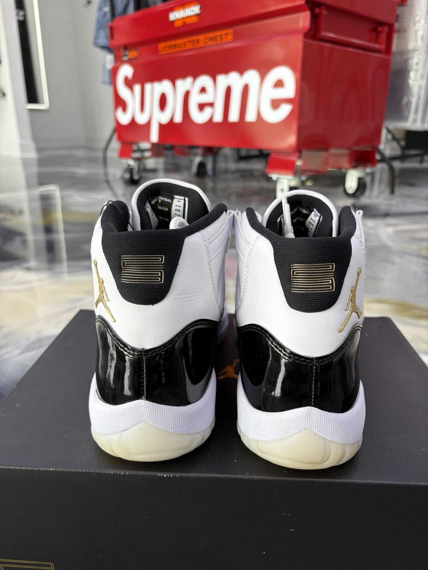 Jordan 11 "Gratitude" Used Size 10