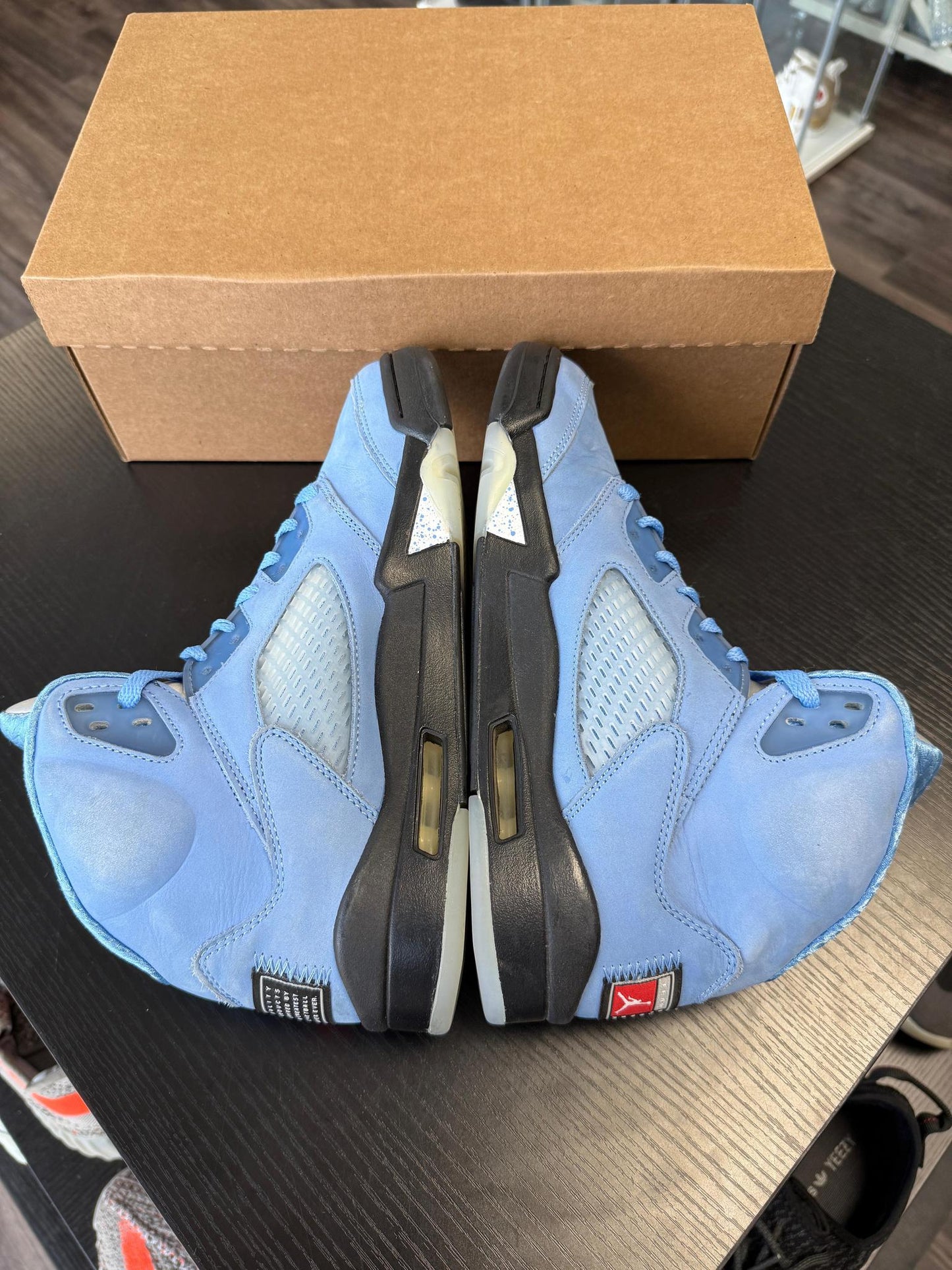 Jordan 5 UNC Used Size 8.5