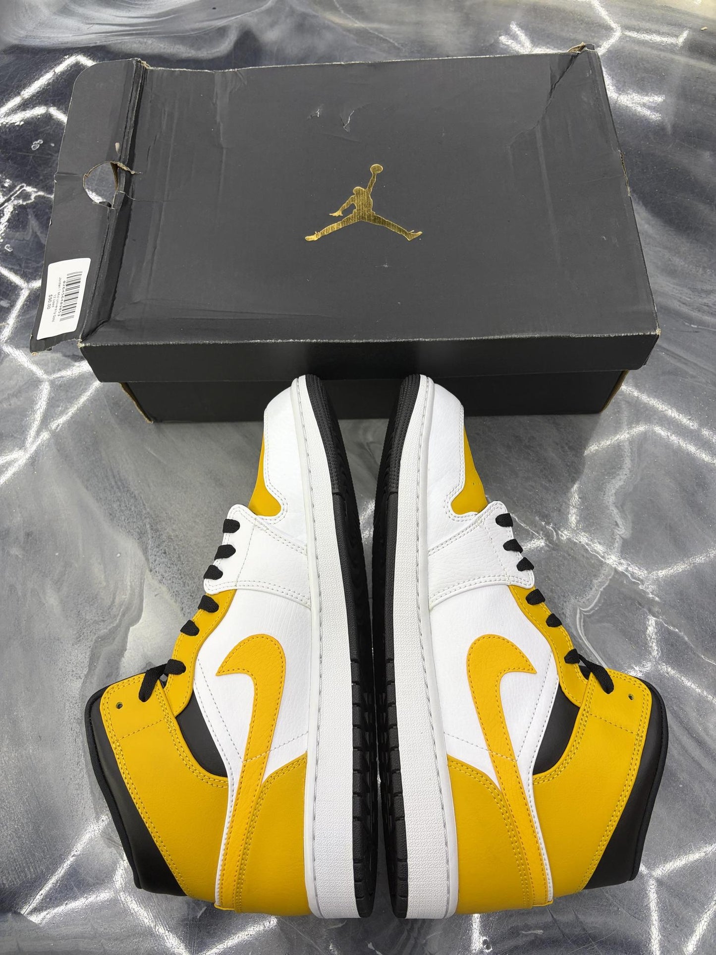 Jordan 1 Mid "University Gold" Used Size 12