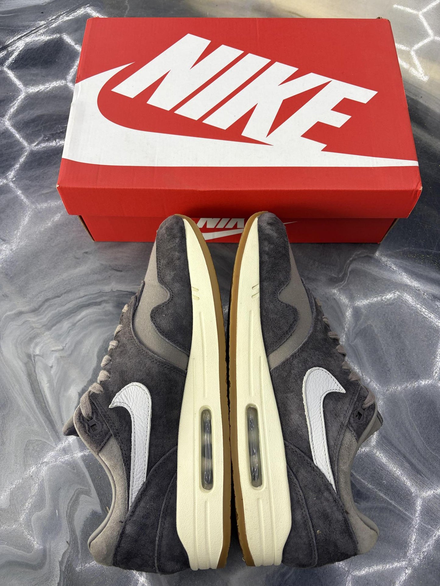 Nike Air Max 1 "Crepe Soft Grey" Used Size 12