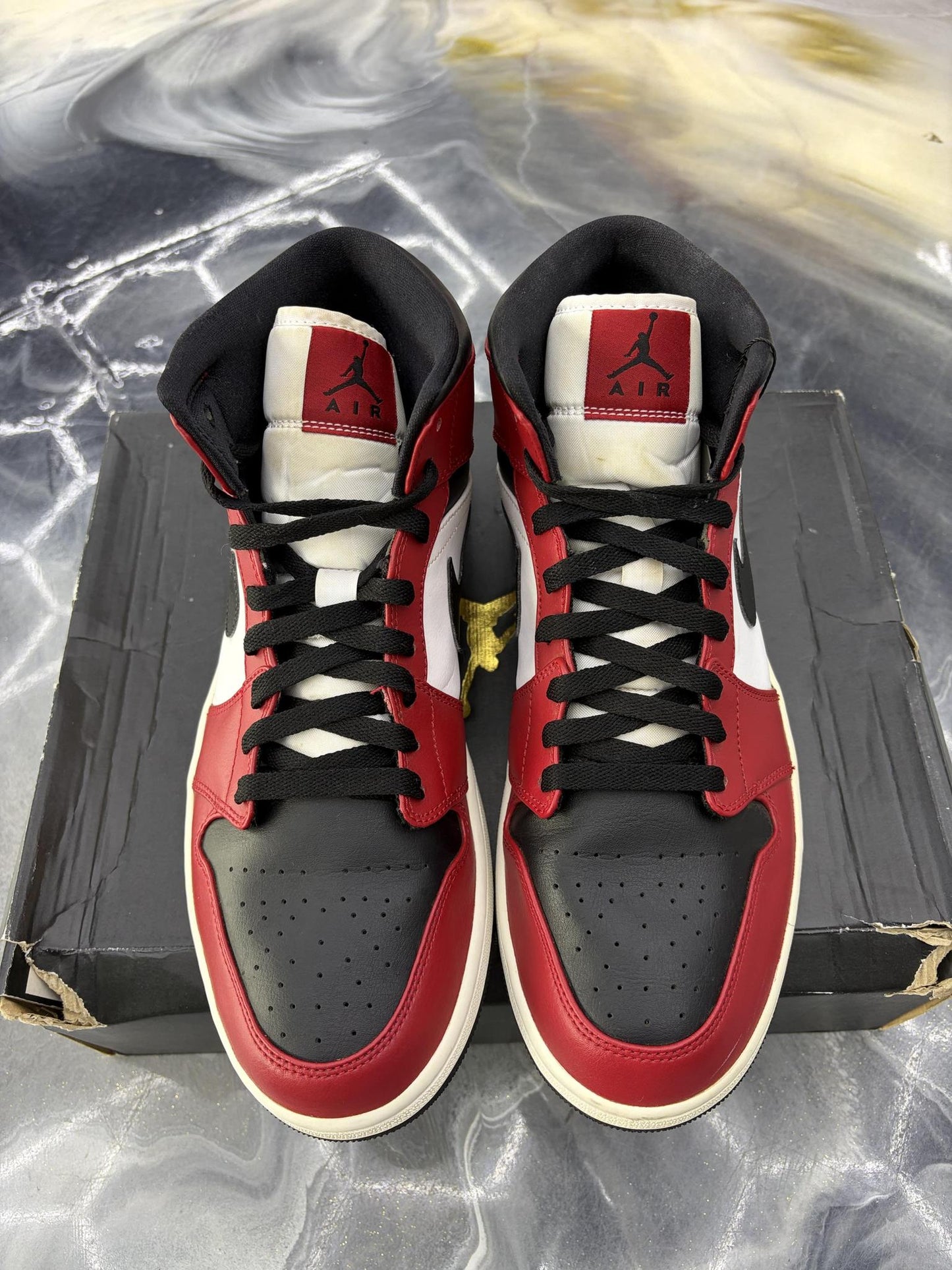Jordan 1 Mid "Chicago Toe" Used Size 12