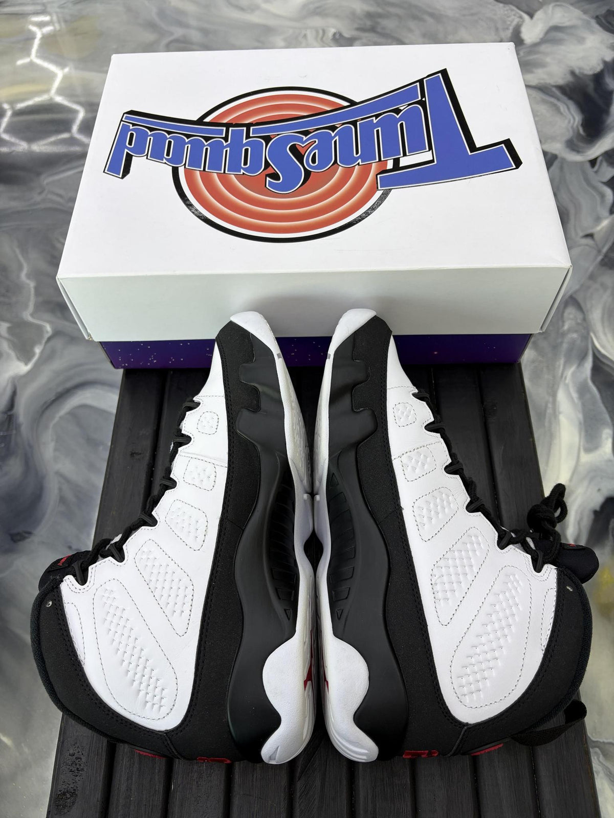 Jordan 9 "Space Jam" Used Size 8.5
