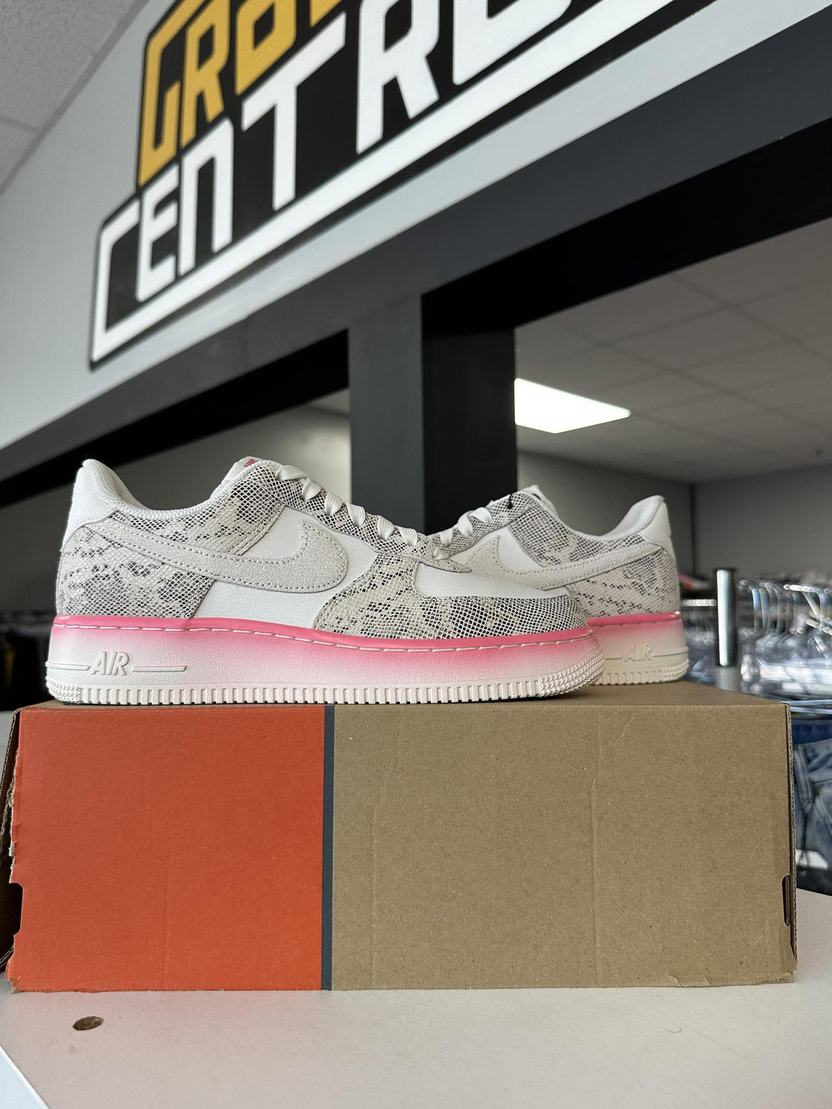 Nike AF1 Low Snakeskin Pink Used