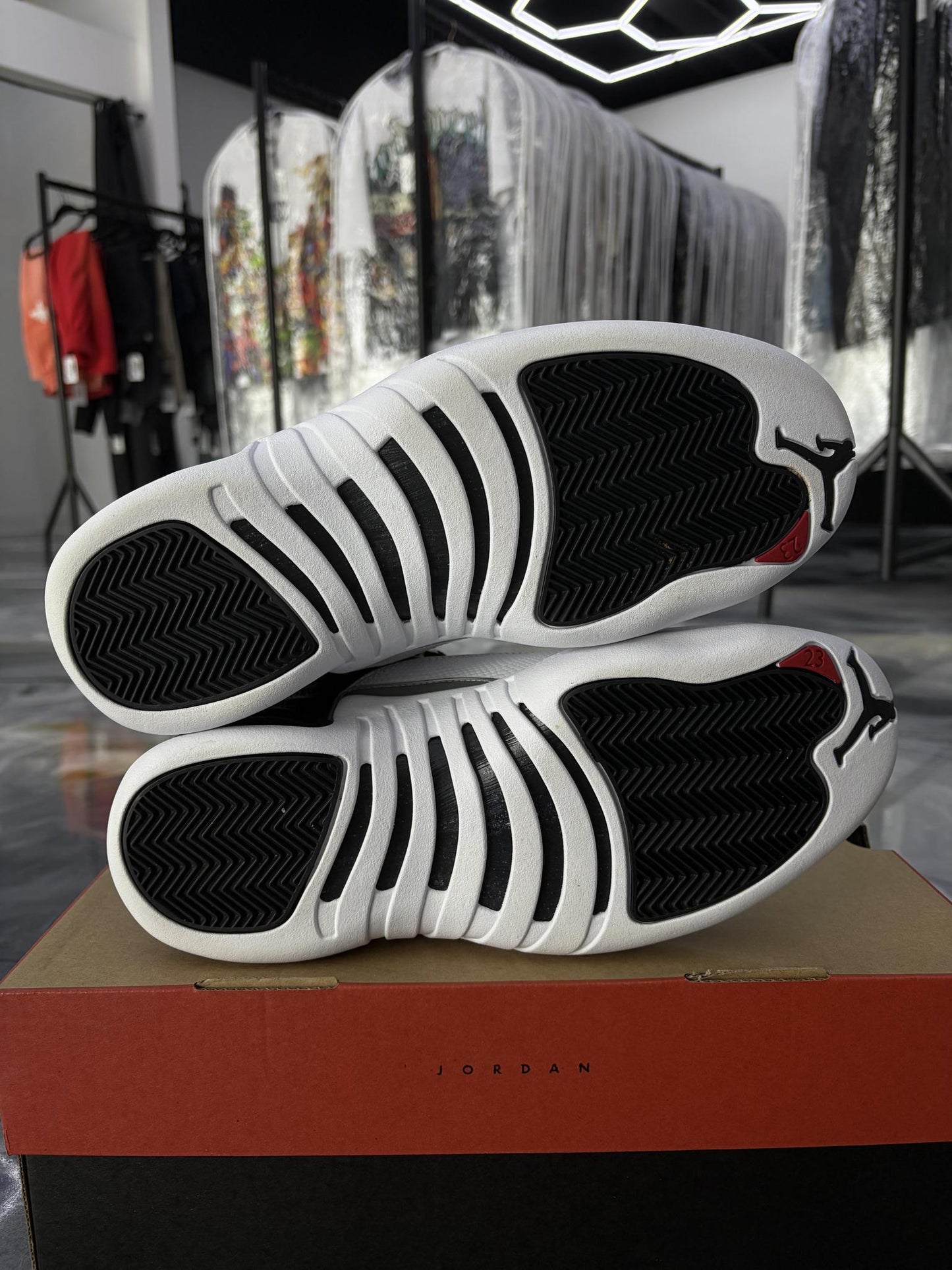 Jordan 12 "Playoff" Used Size 9