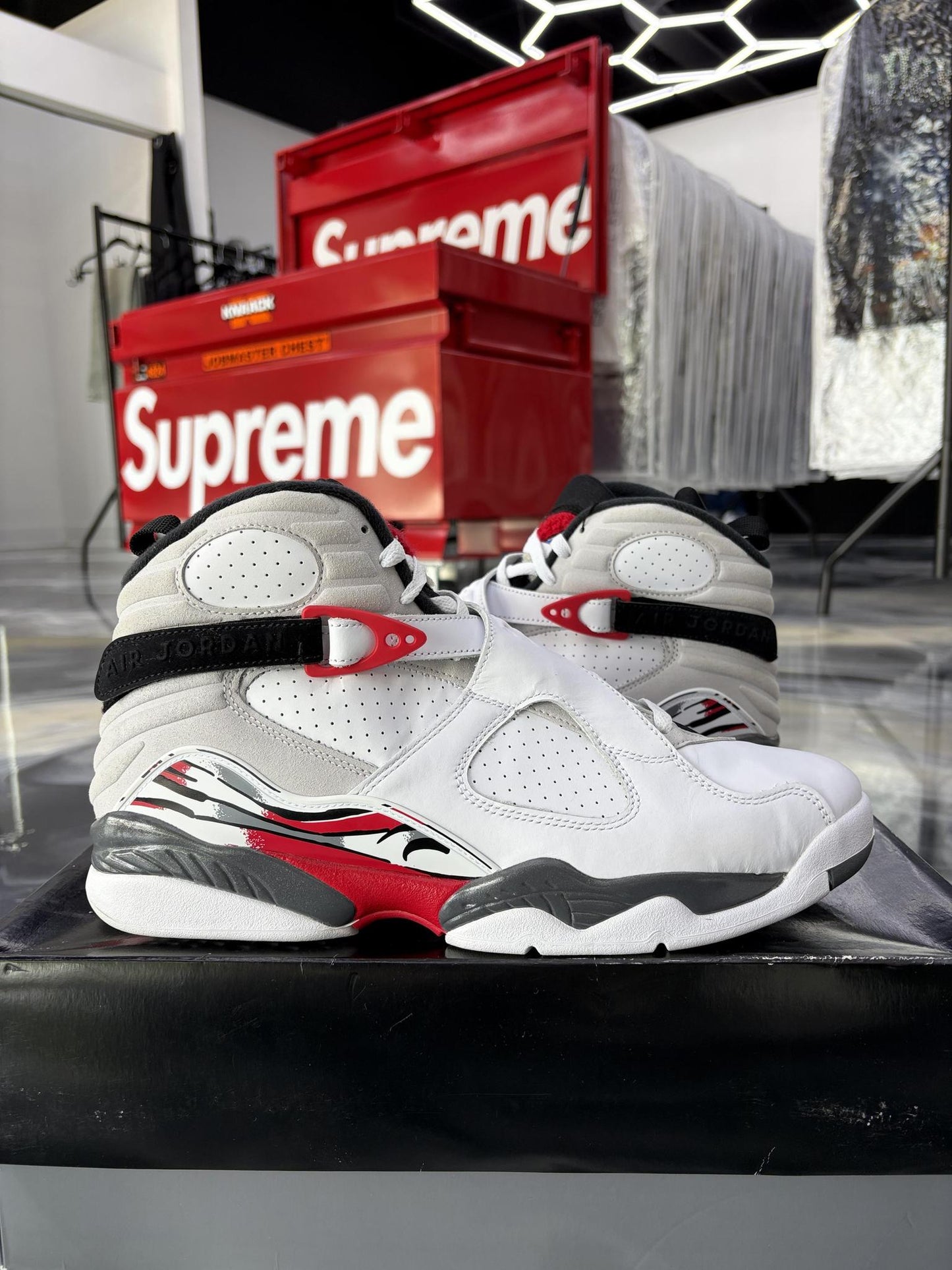 Jordan 8 "Bugs Bunny" Used Size 12