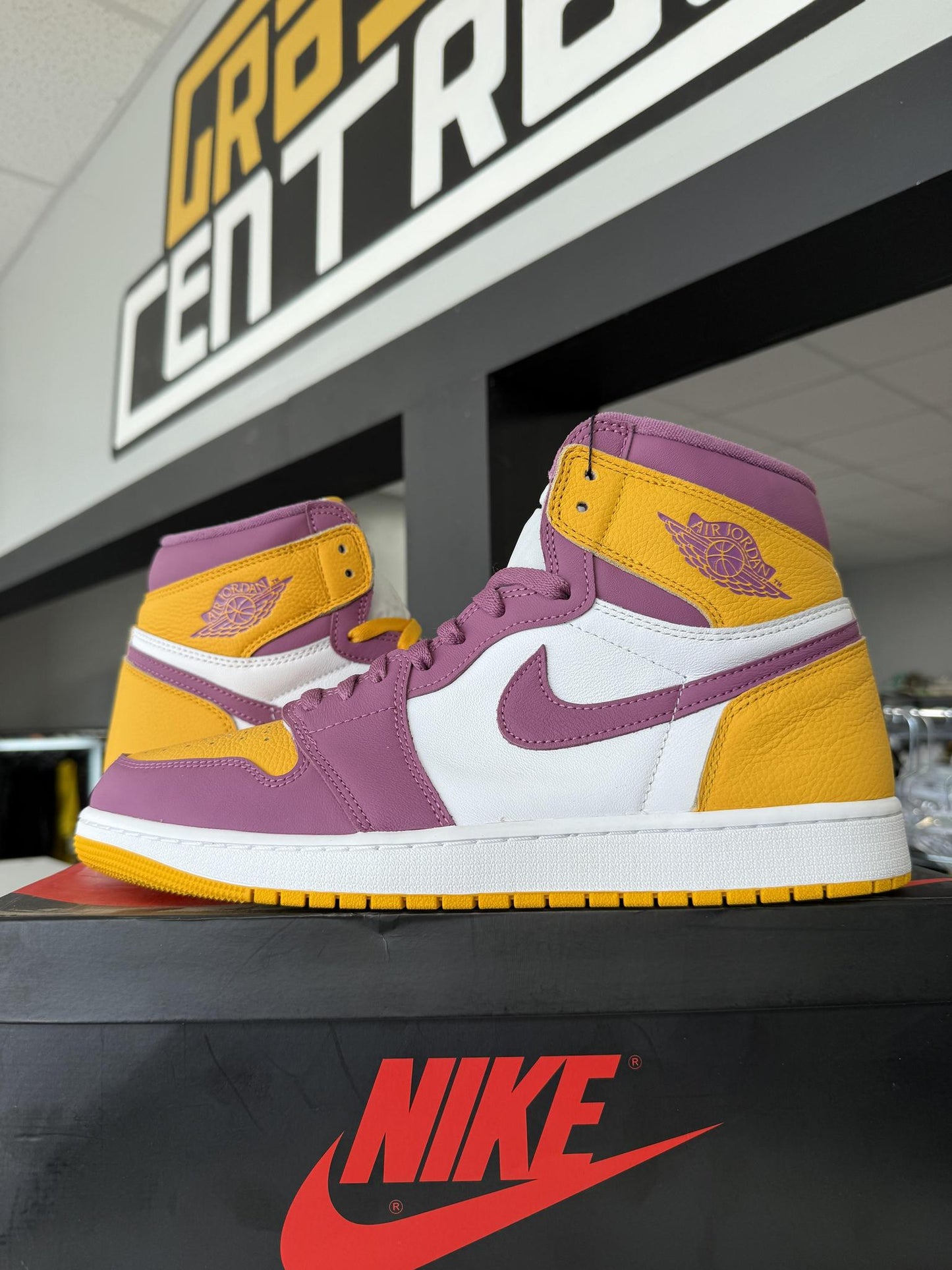 Jordan 1 "Brotherhood" Used Size 12