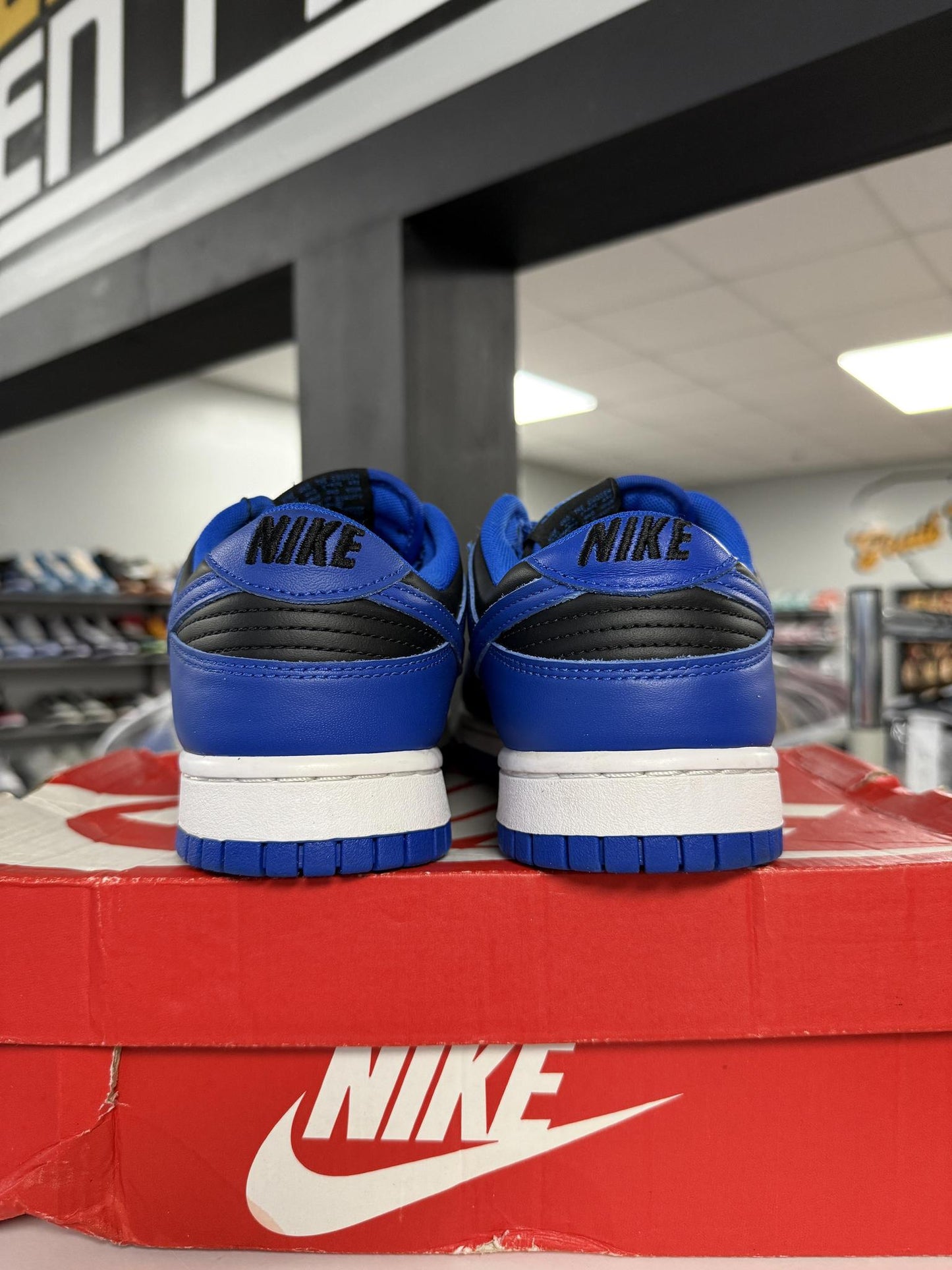 Dunk Low "Cobalt Blue" Used Size 8