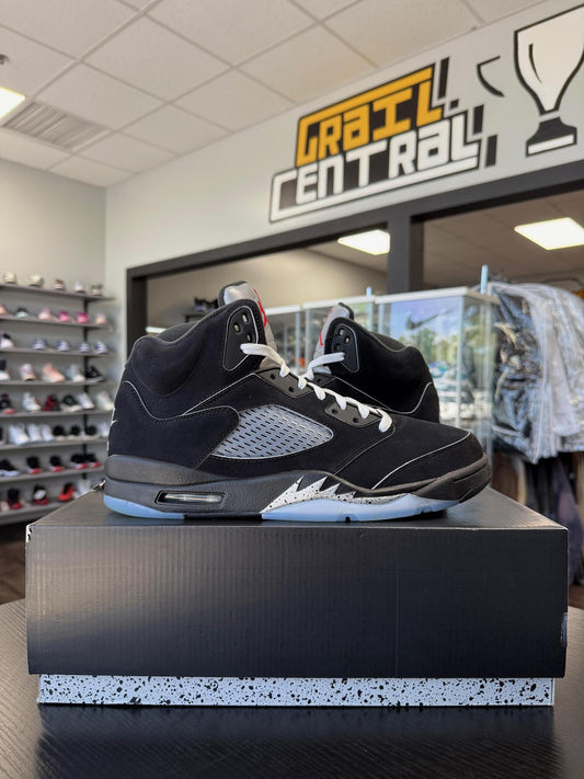 Jordan 5 "Metallic Reimagined" Used Size 11.5