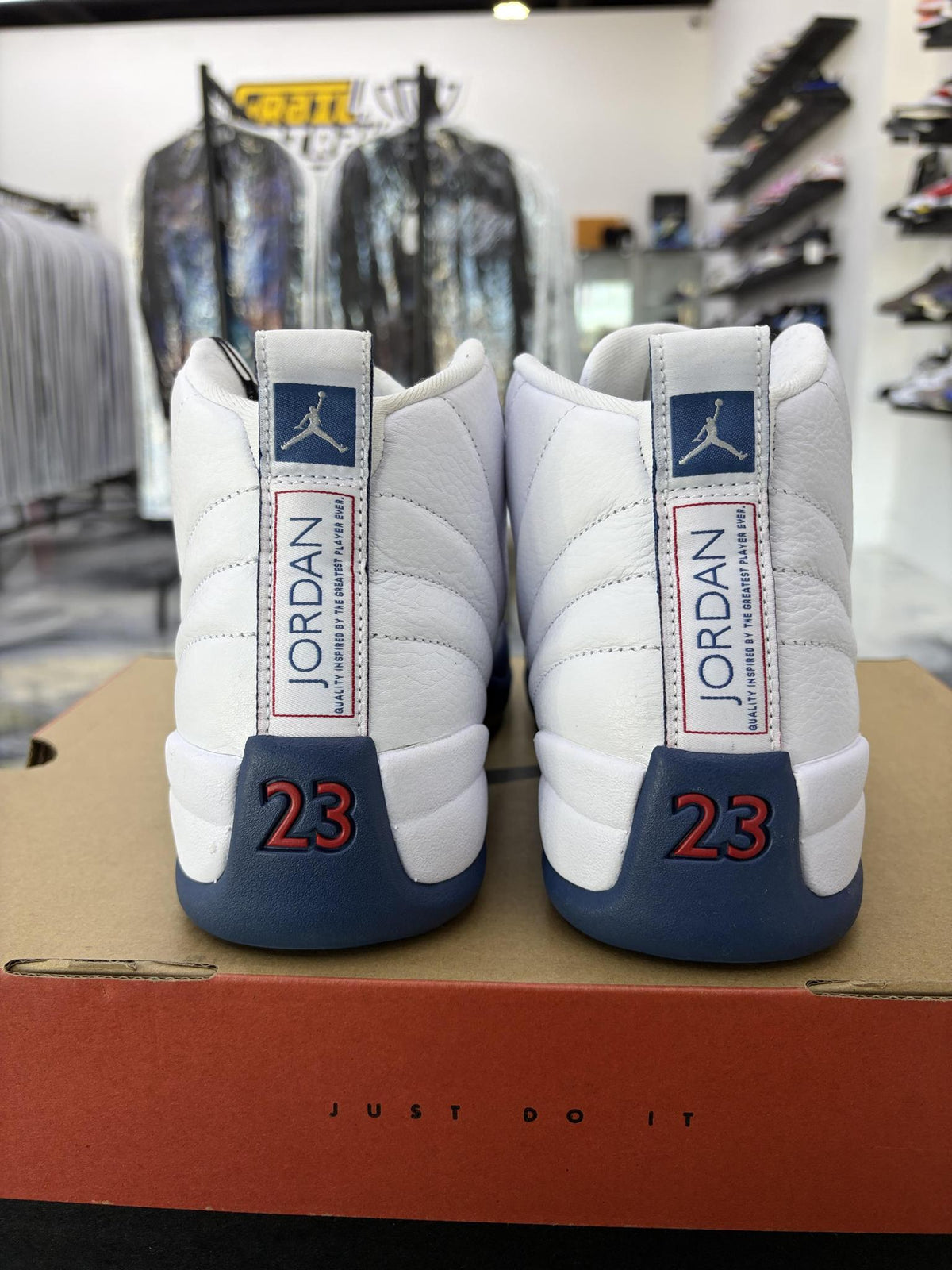 Jordan 12 "French Blue" Used Size 8.5