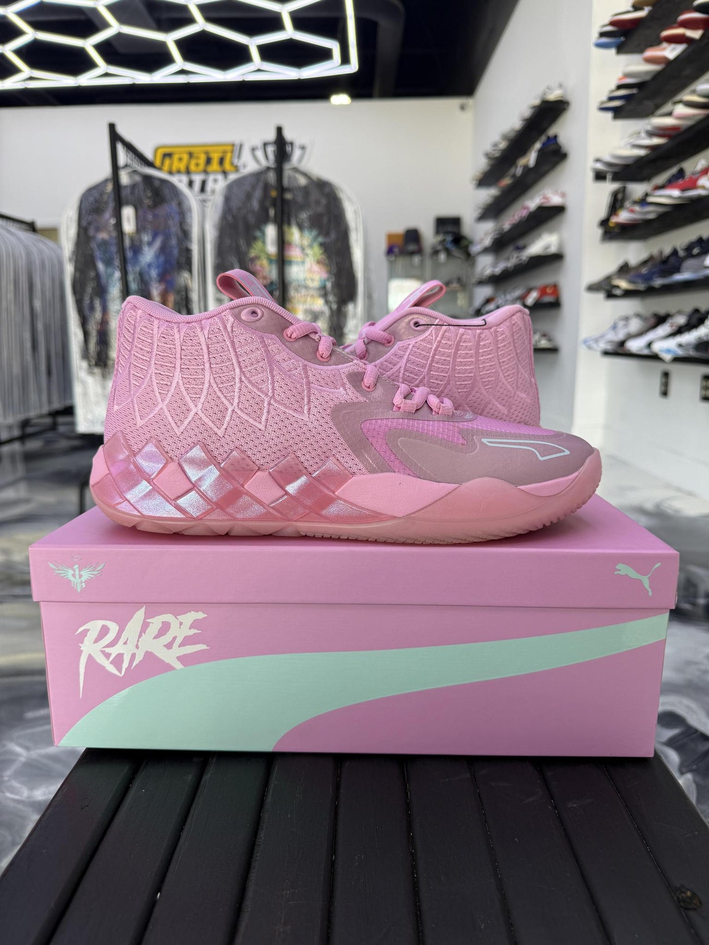 Puma Lamelo Ball MB.01 "Iridescent" Used Size 10