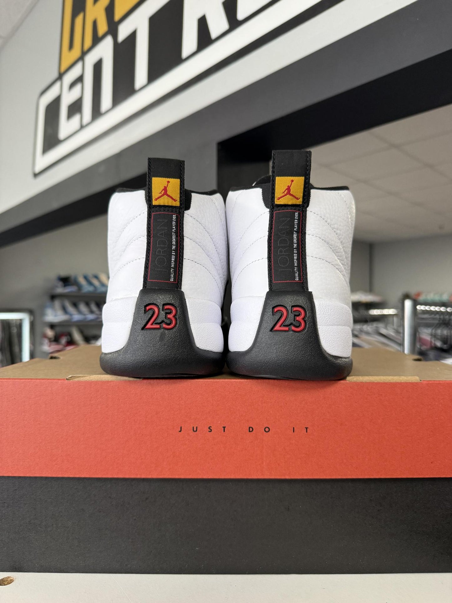 Jordan 12 'Taxi" Used Size 10.5