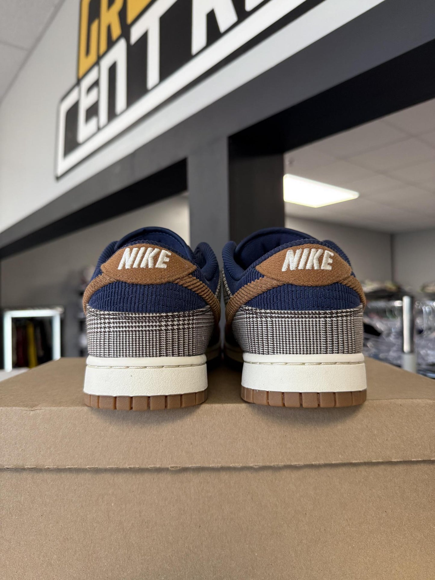 Dunk Low "Tweed Midnight Navy" Used Size 11