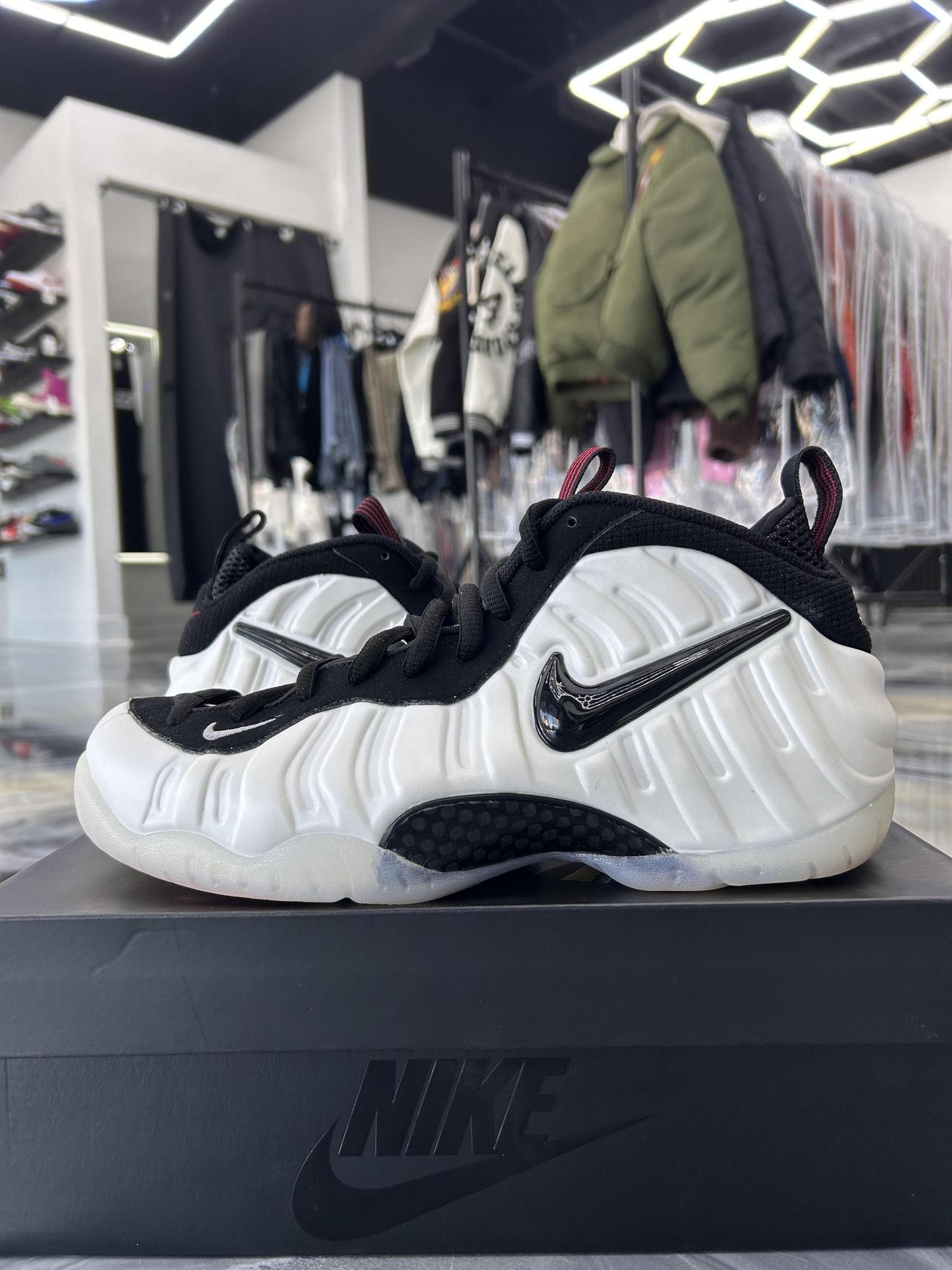 Nike Foamposite Pro "Pearl" Used Size 10