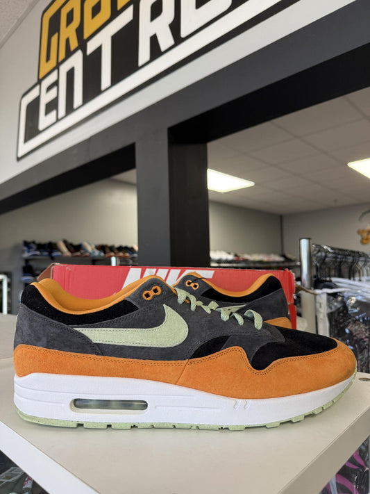 Nike Air Max 1 "Honeydew" Used Size 15