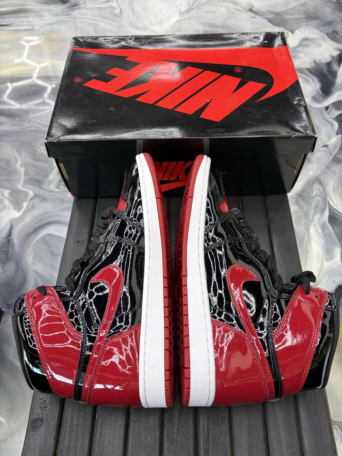 Jordan 1 "Bred Patent" Used Size 11
