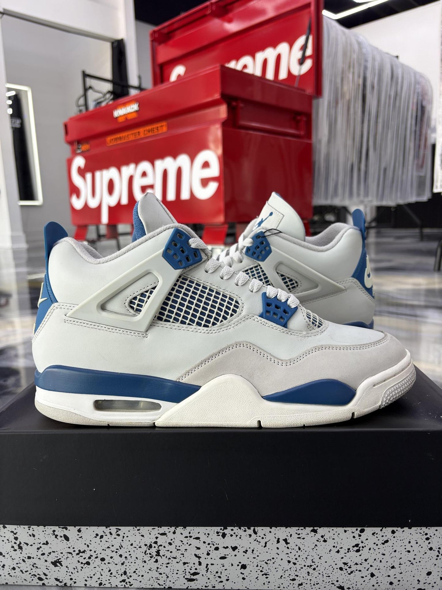 Jordan 4 "Military Blue" Used Size 11