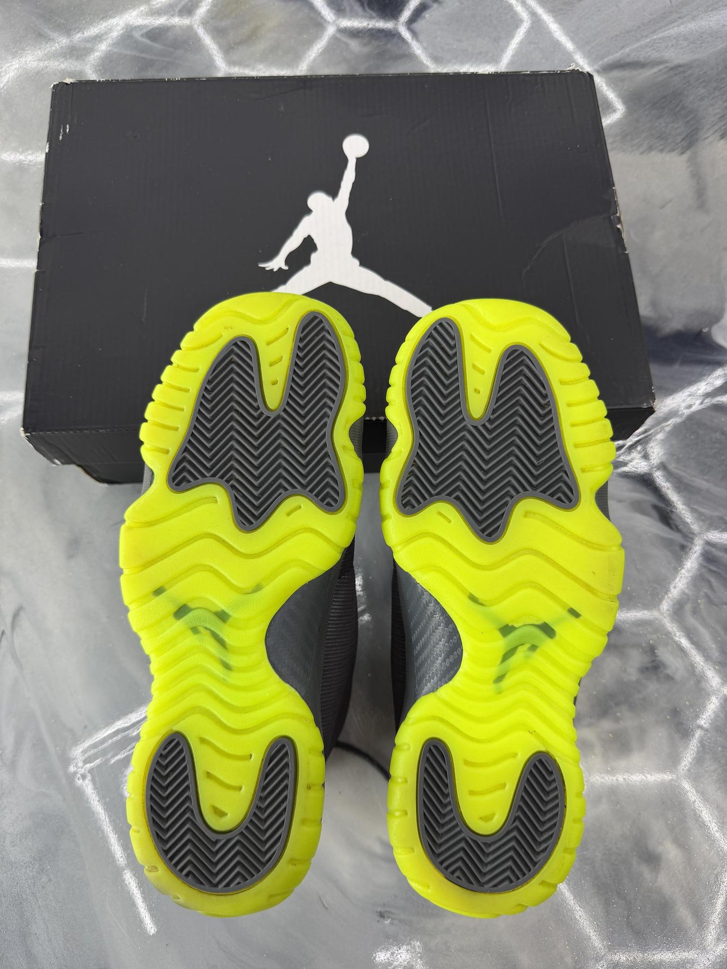Jordan Future Dark Grey Volt Used