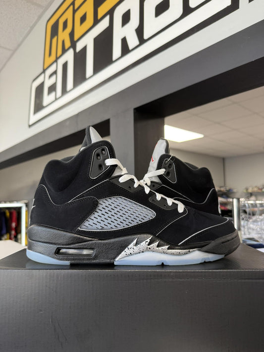 Jordan 5 "Metallic Reimagined" Used Size 9