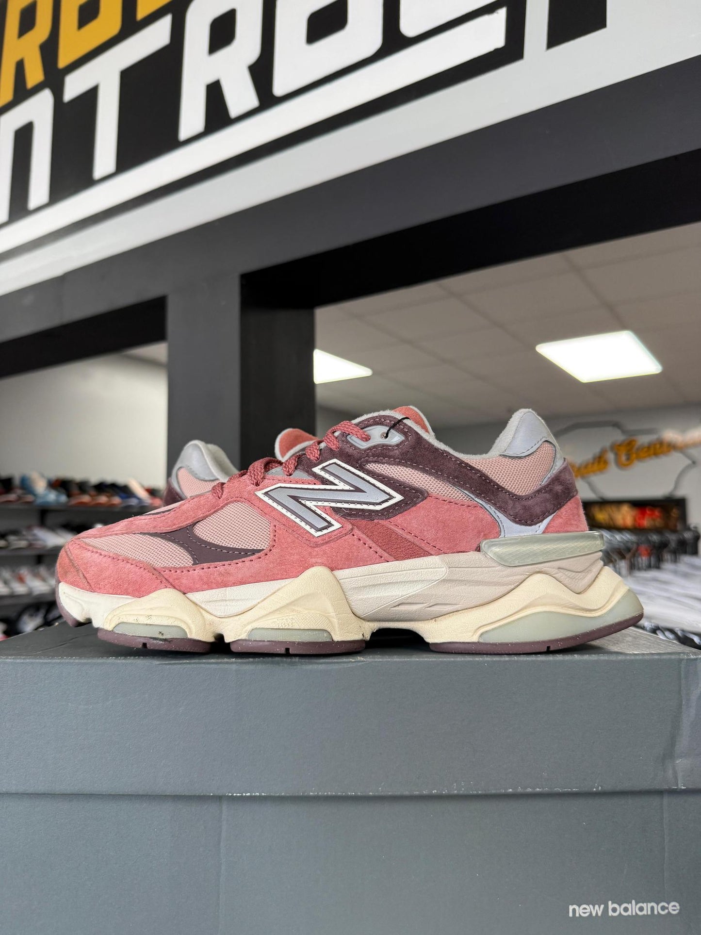 New Balance 9060 "Cherry Blossom" Used Size 7Y/8.5W