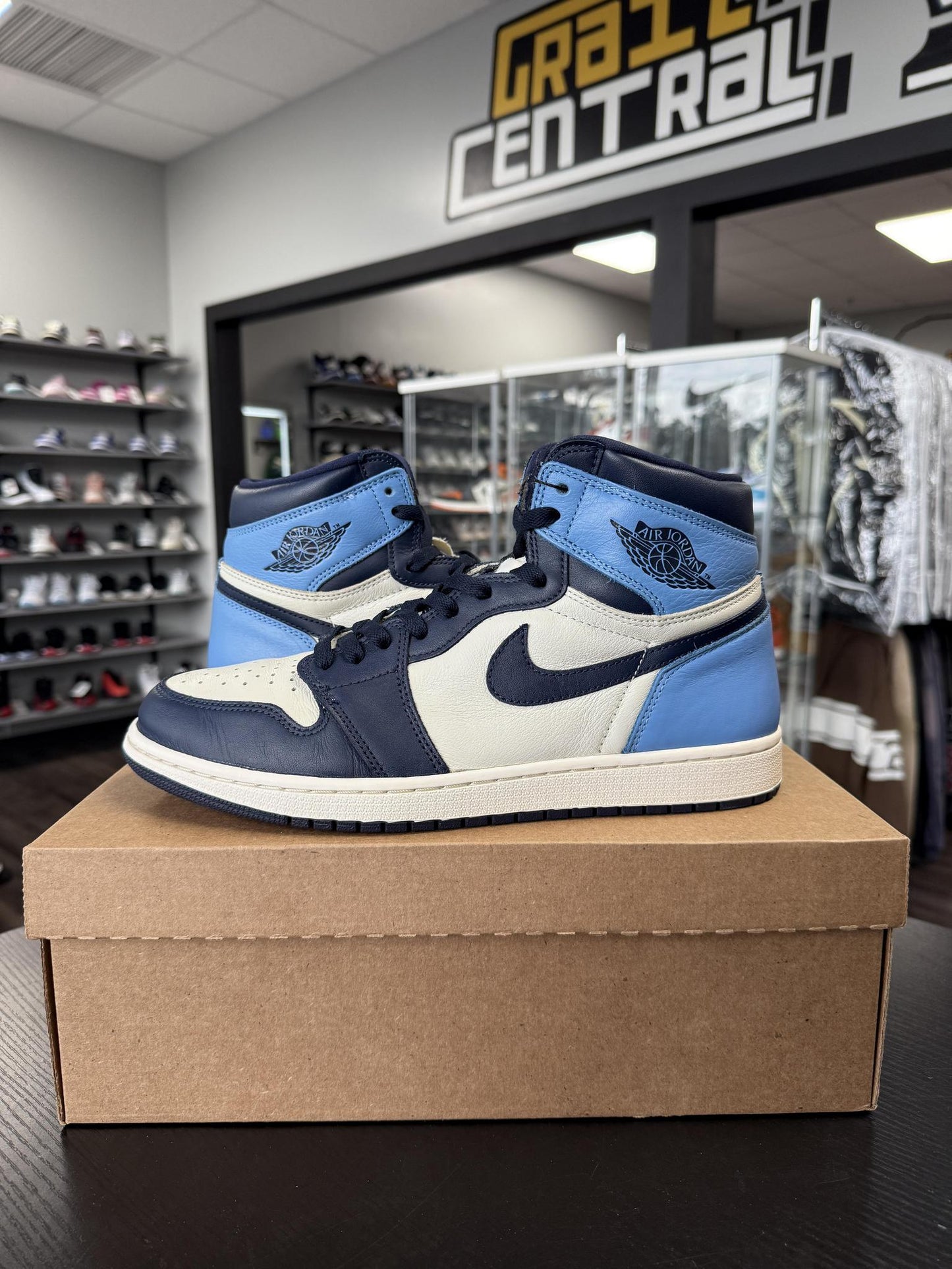 Jordan 1 "Obsidian" Used Size 11.5