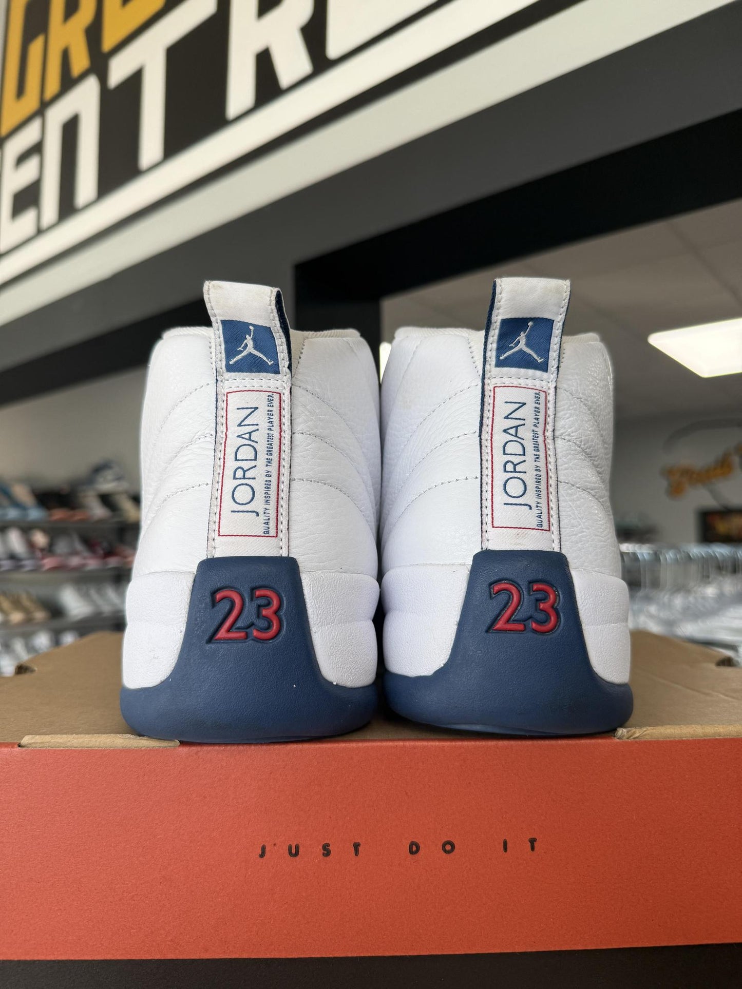 Jordan 12 "French Blue" Used Size 10.5