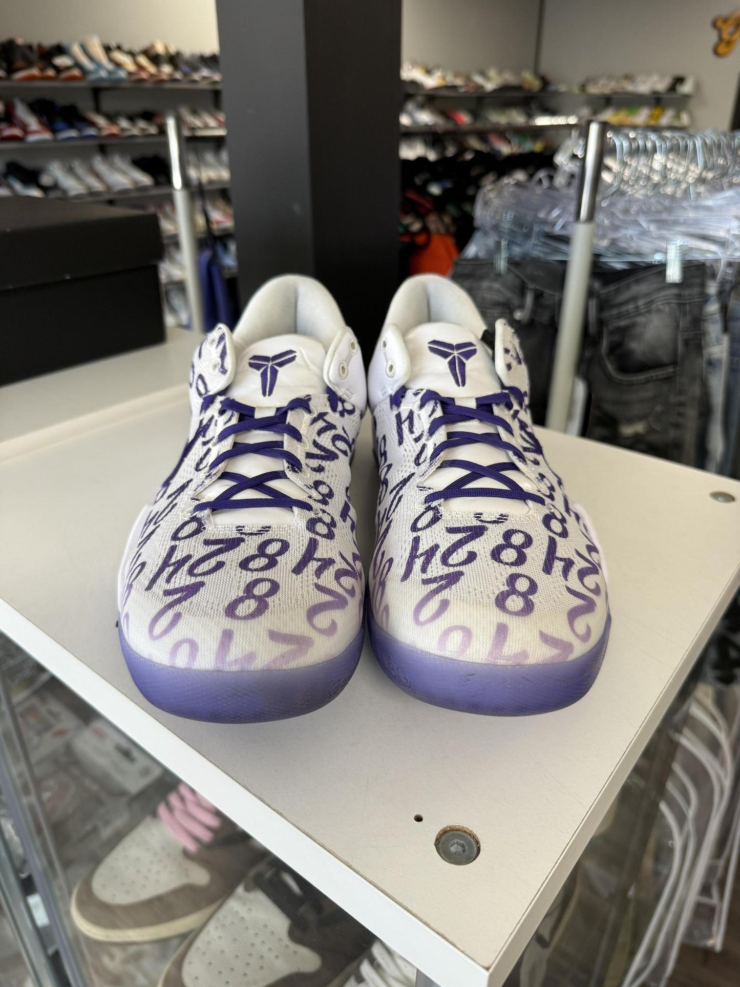 Kobe 8 "Court Purple" Used Size 12