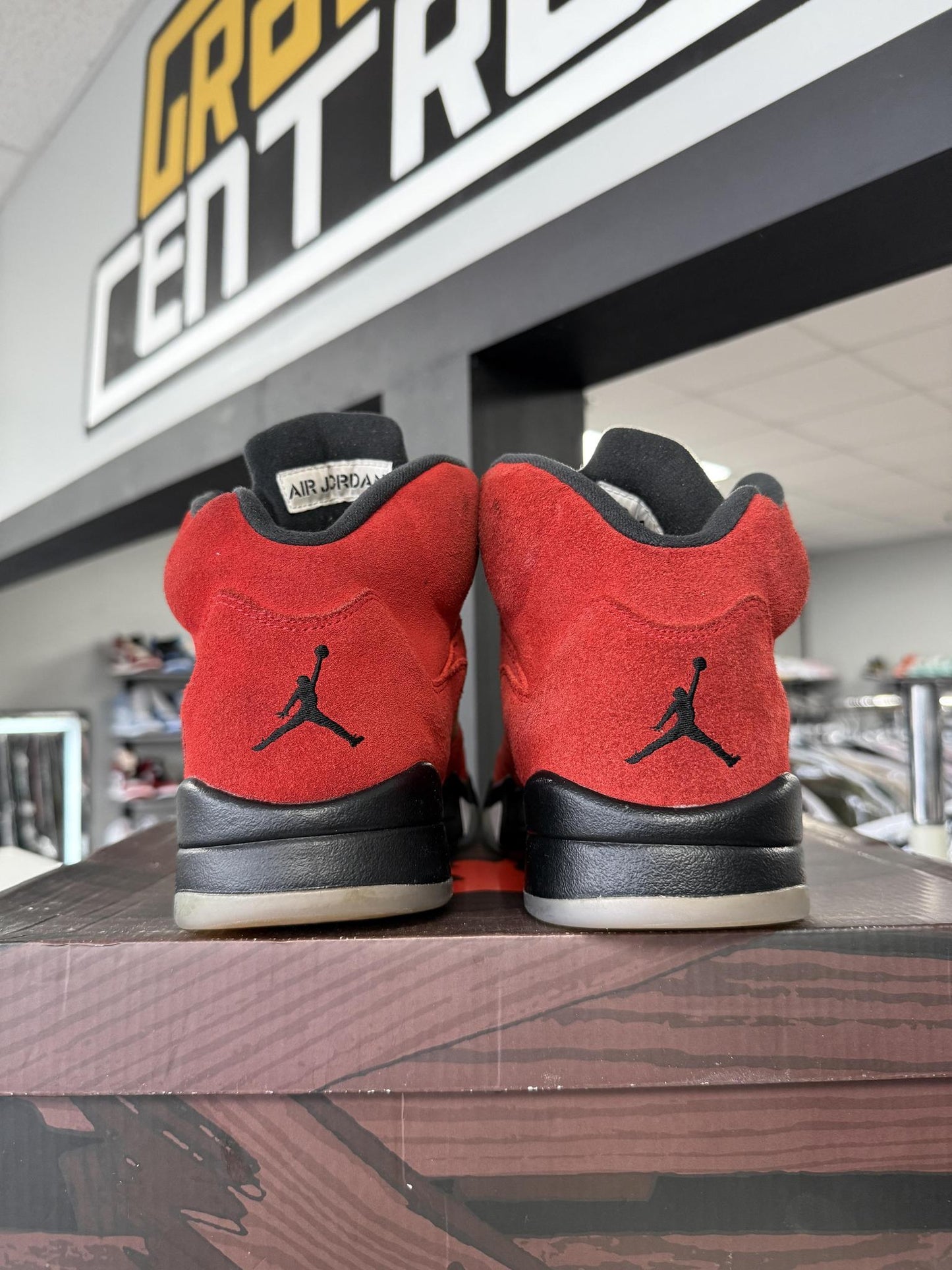Jordan 5 "Raging Bull" Used Size 10