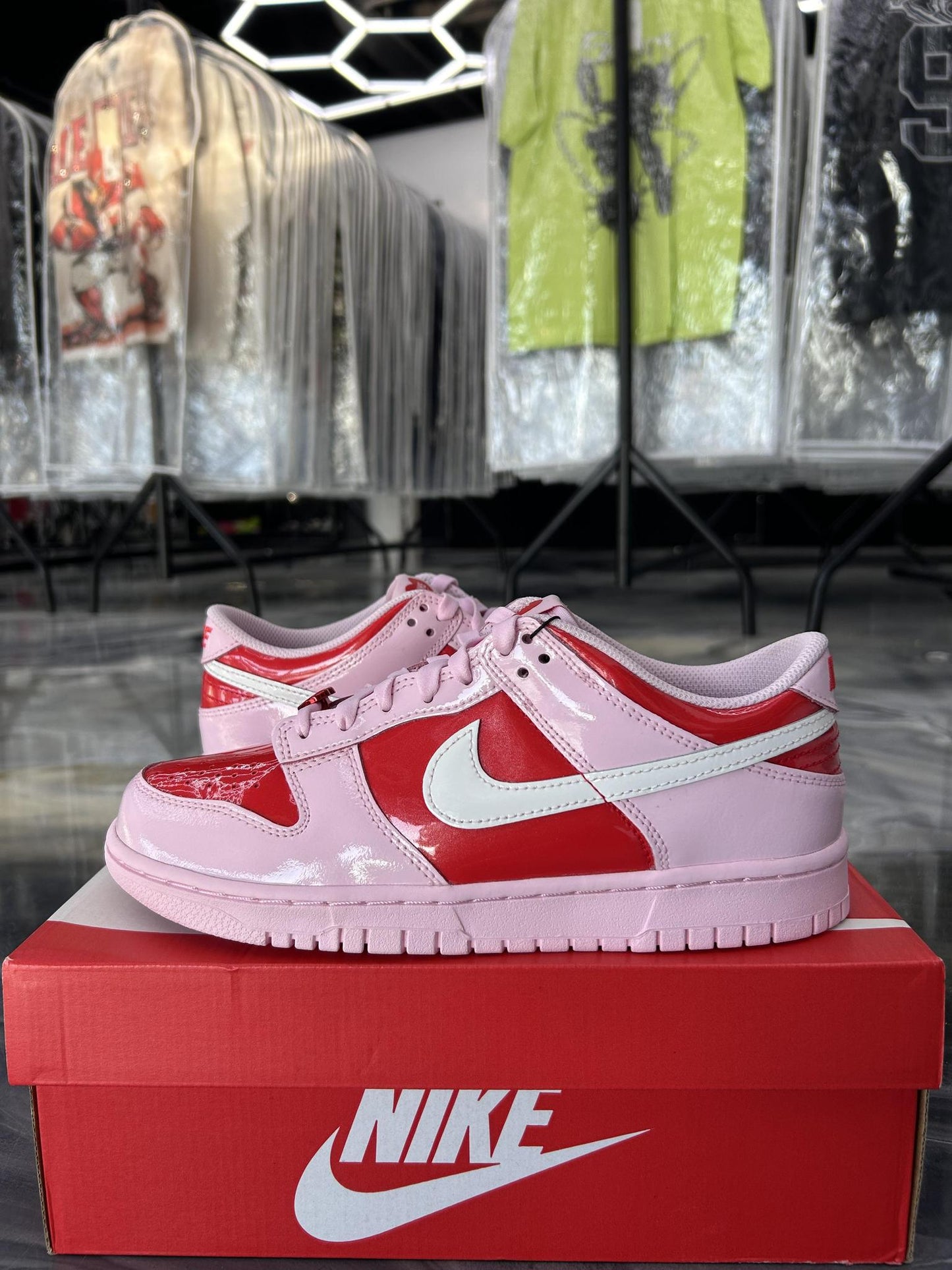 Jordan 1 Low "Valentines Day" Used Size 7Y/8.5W