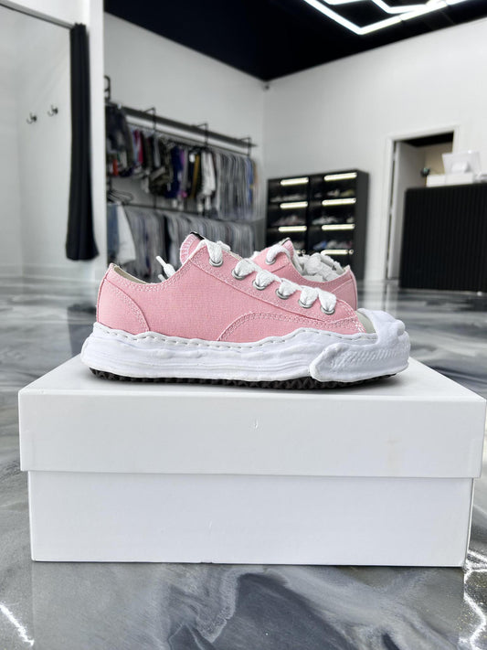 Maison Mihara Yasuhiro Peterson Low "Pink" Used Size 5Y/6.5W