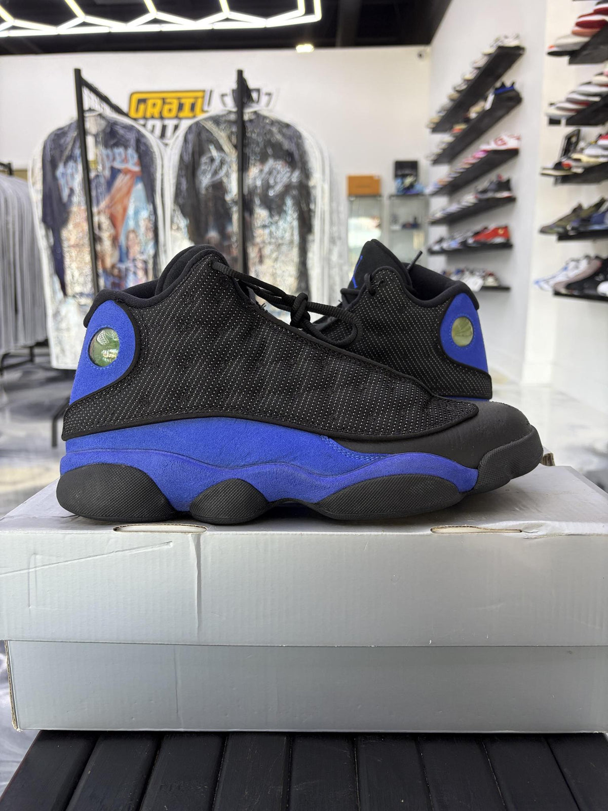 Jordan 13 "Hyper Royal" Used Size 9.5
