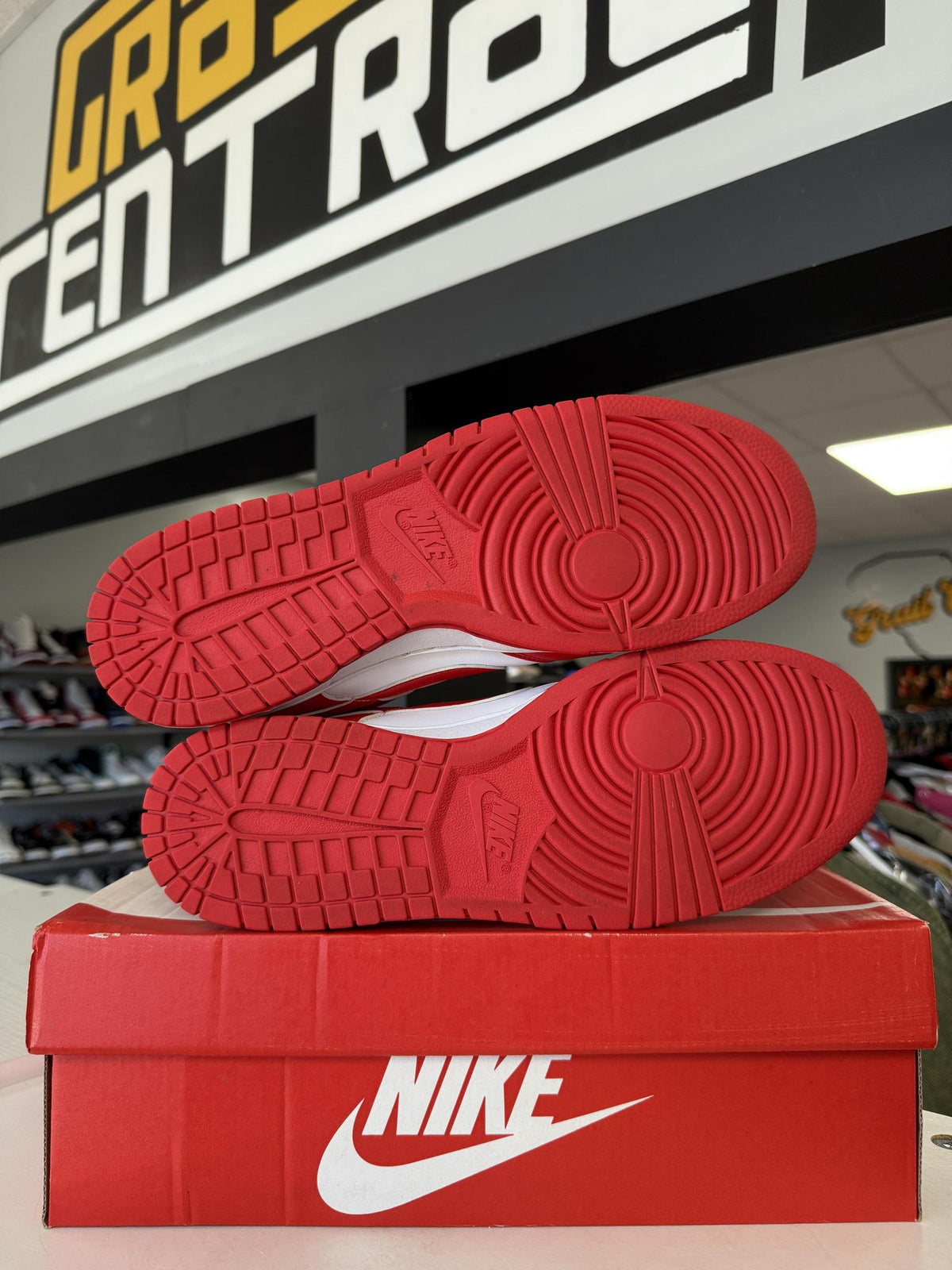 Nike Dunk Low "St Johns" Used Size 10.5