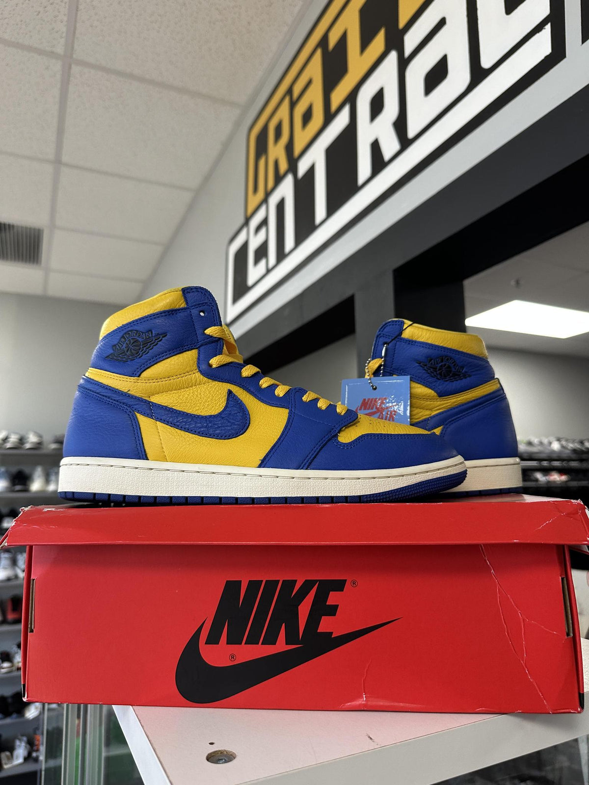 Jordan 1 "Laney" Size 10 Used