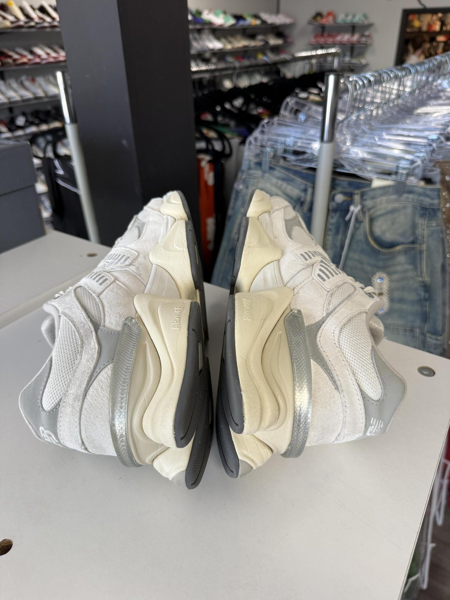 New Balance 9060 "White Grey" Used Size 10.5