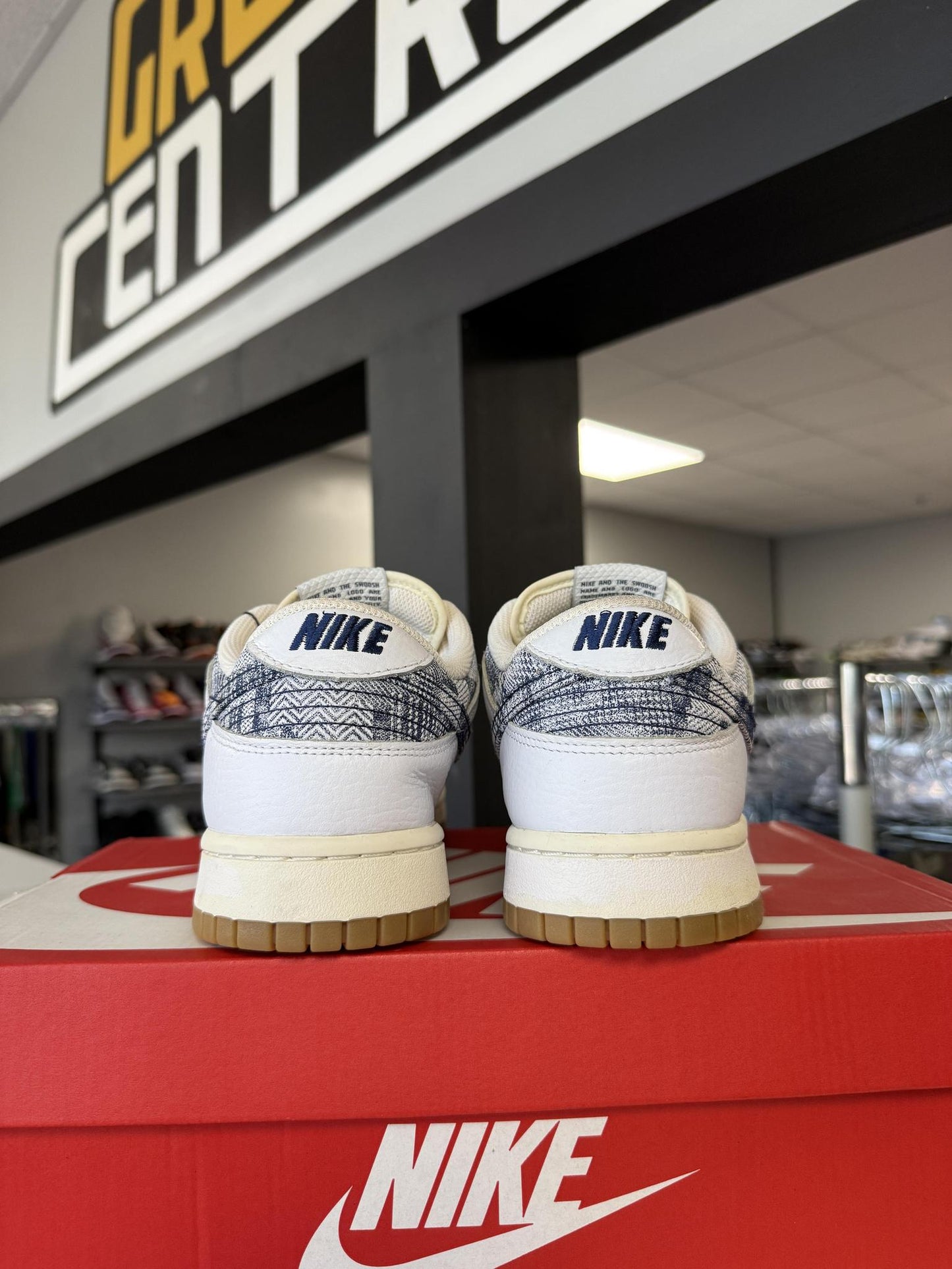 Dunk Low "New Americana Washed Denim" Used Size 9