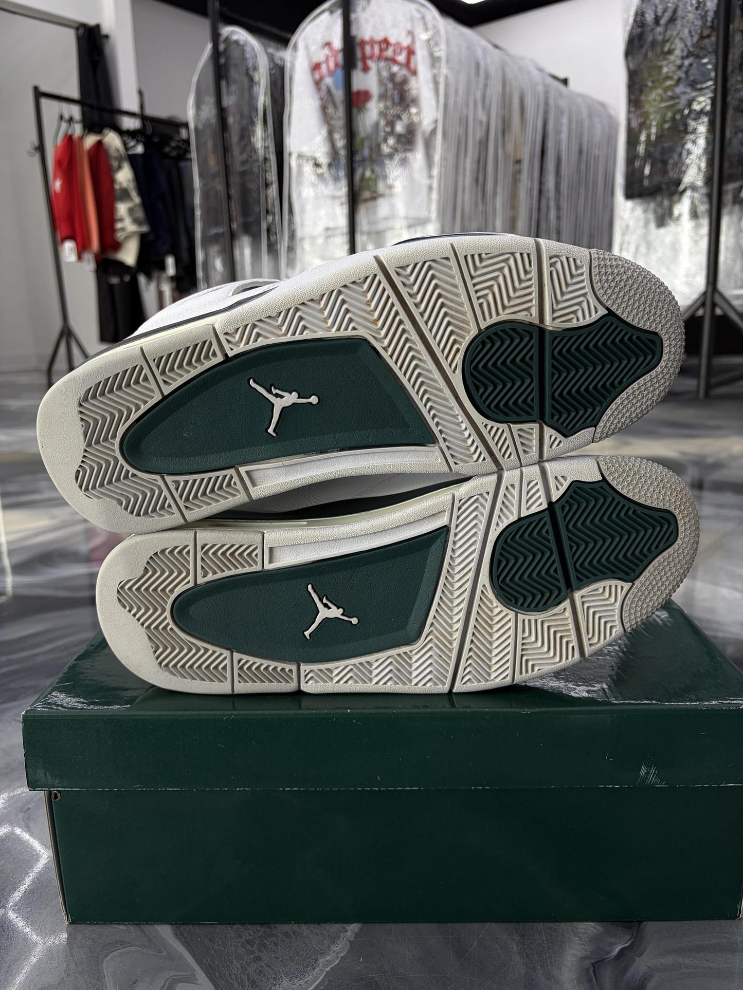 Jordan 4 "Oxidized Green" Used Size 11.5
