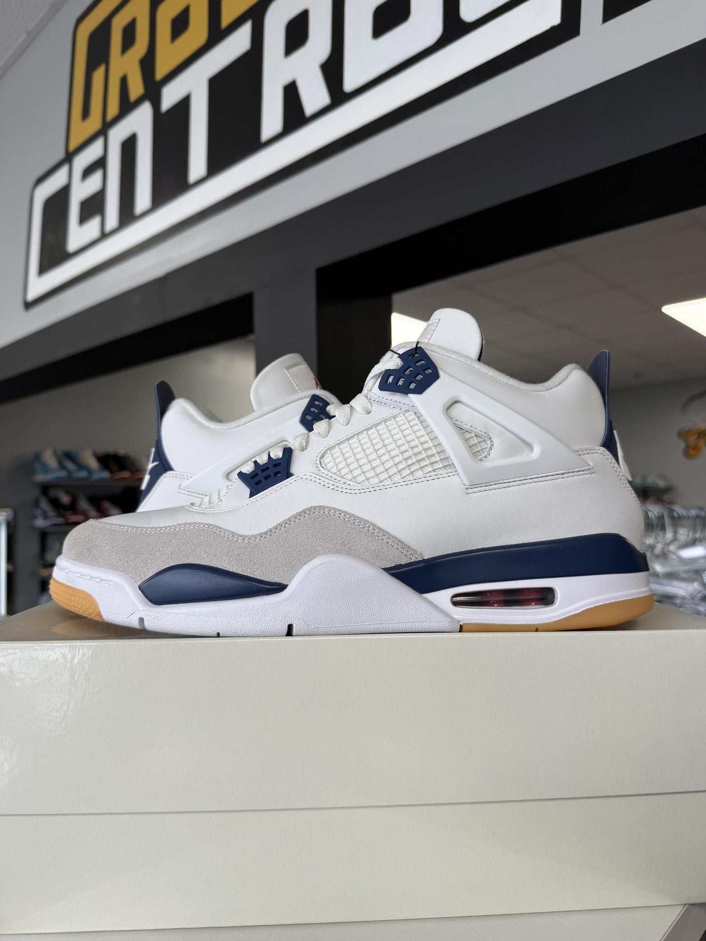 Jordan 4 "Navy SB" Used Size 14