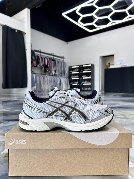 Asics 1130 "Clay Canyon" Used Size 9