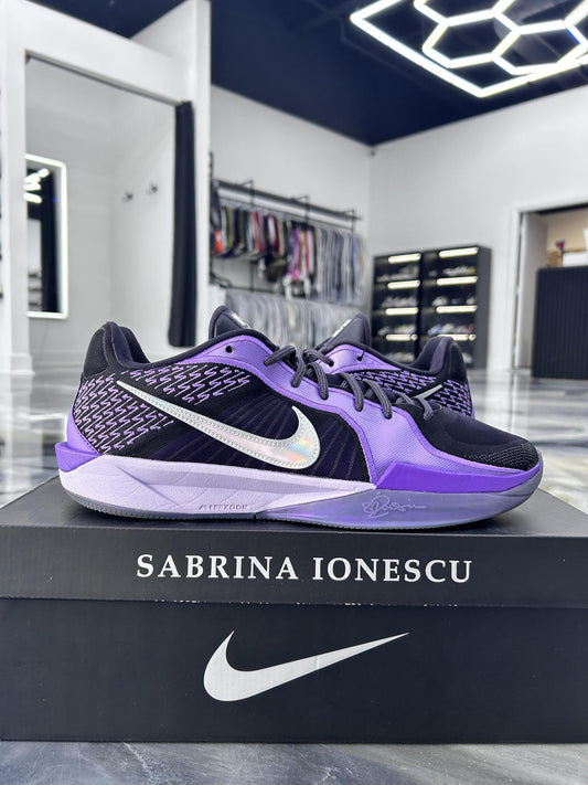 Nike Sabrina 2 Used Size 12