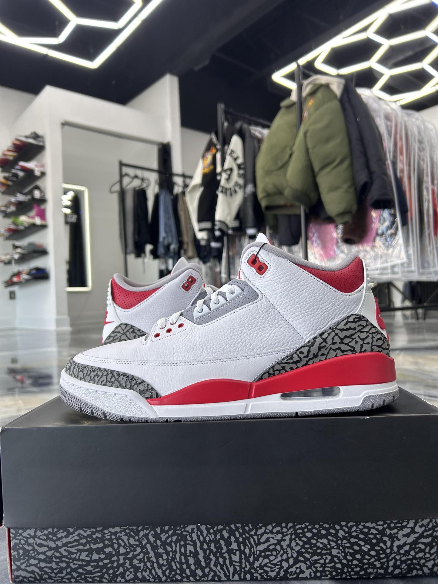 Jordan 3 "Fire Red" Used Size 12