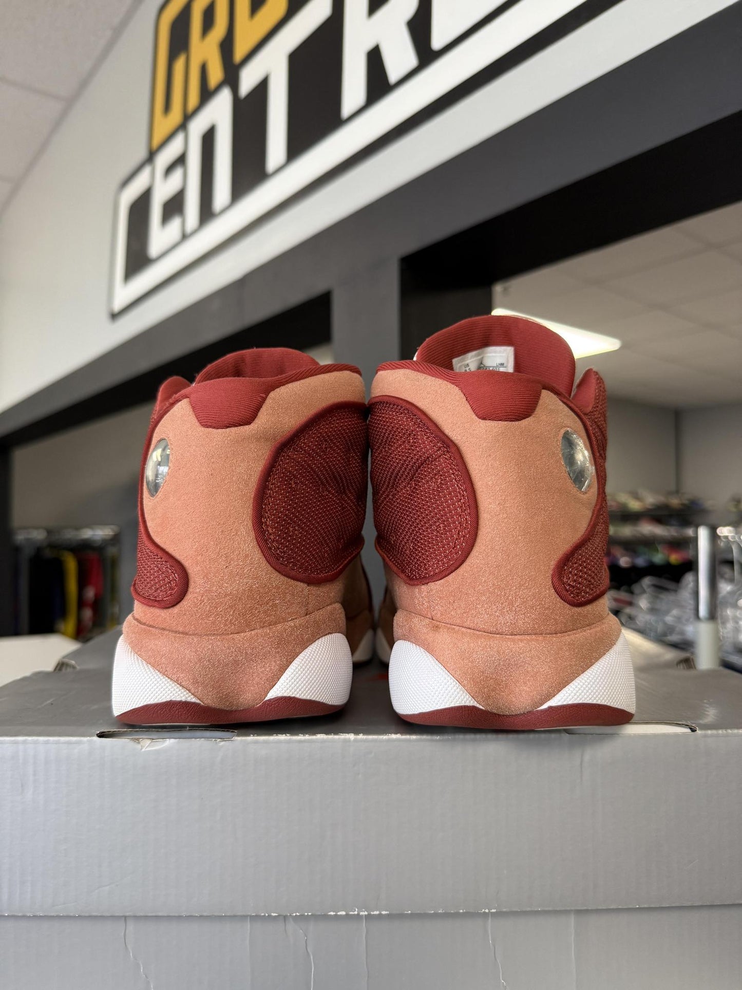 Jordan 13 "Dune Red" Used Size 9.5